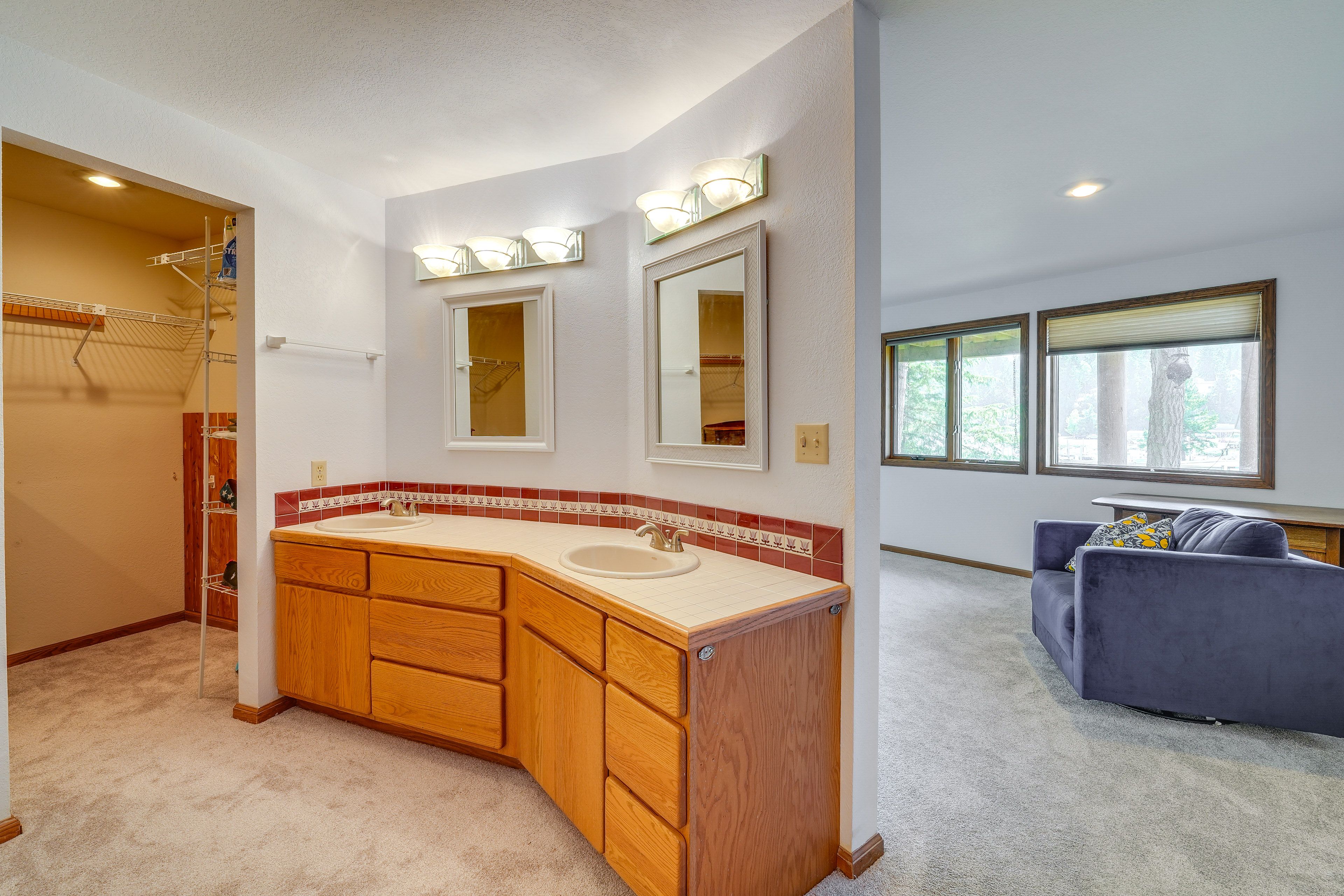 En-Suite Bathroom
