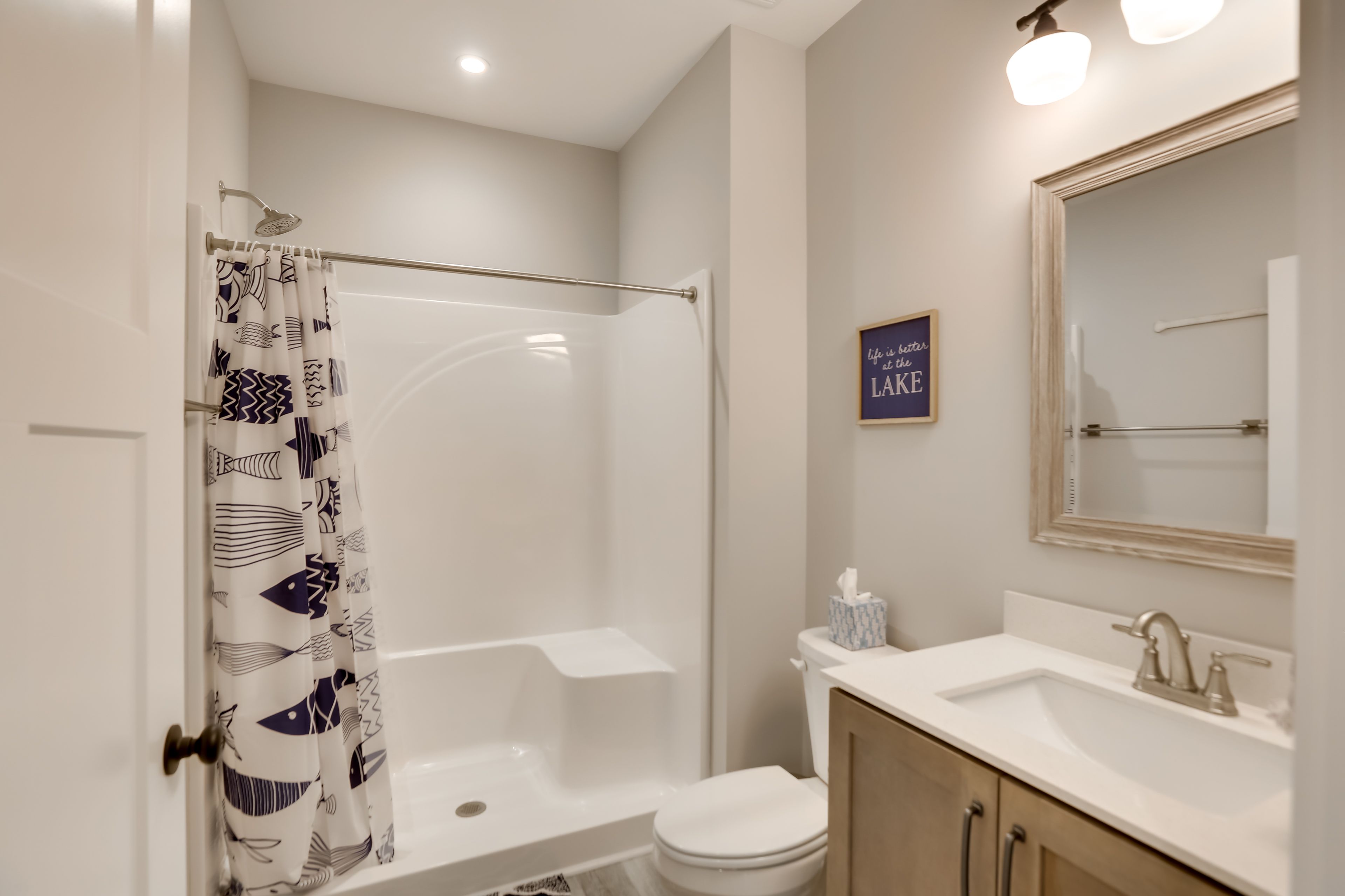 Bathroom | Complimentary Toiletries | Towels Provided