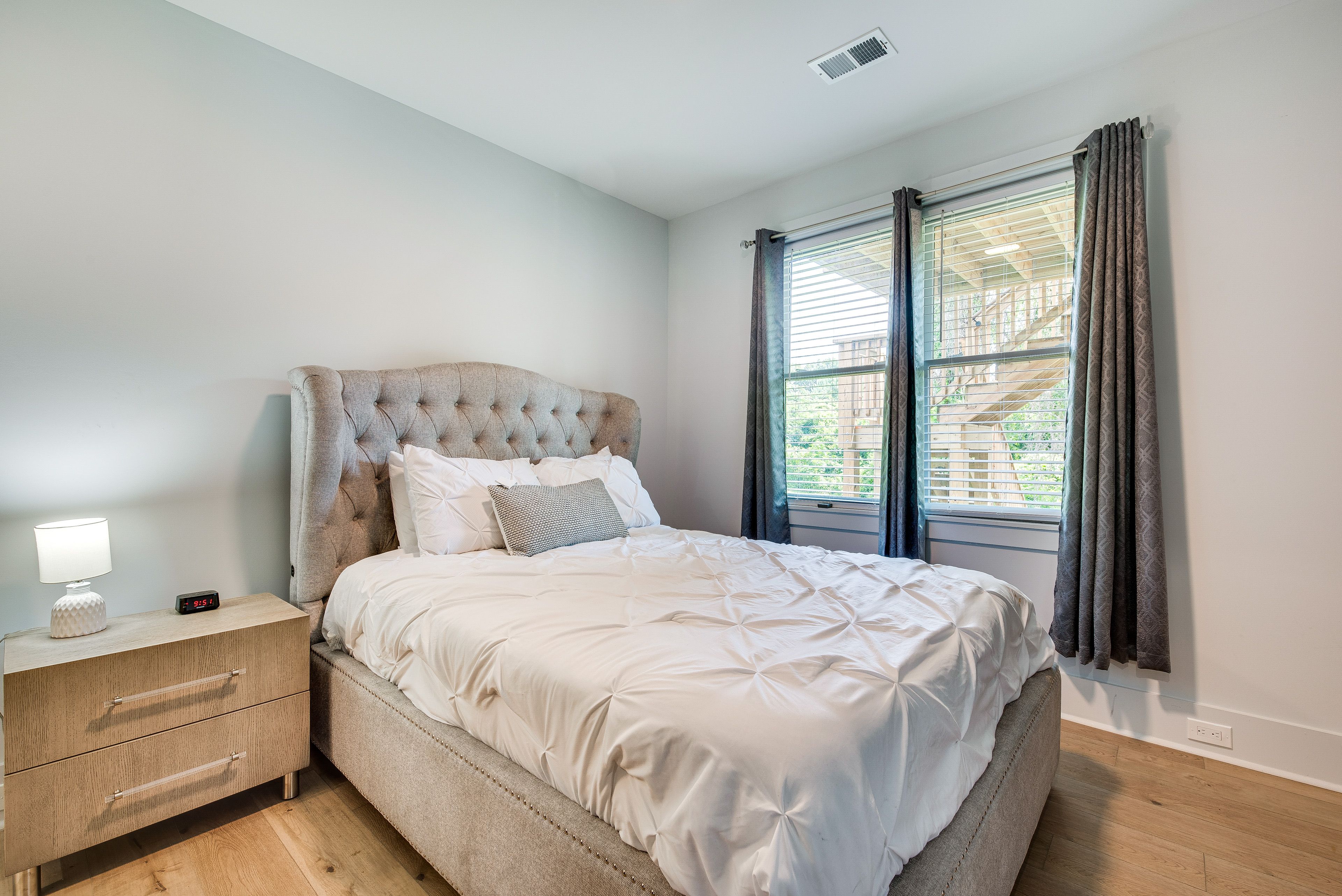 Bedroom 1 | Queen Bed | Linens Provided | En-Suite Bathroom