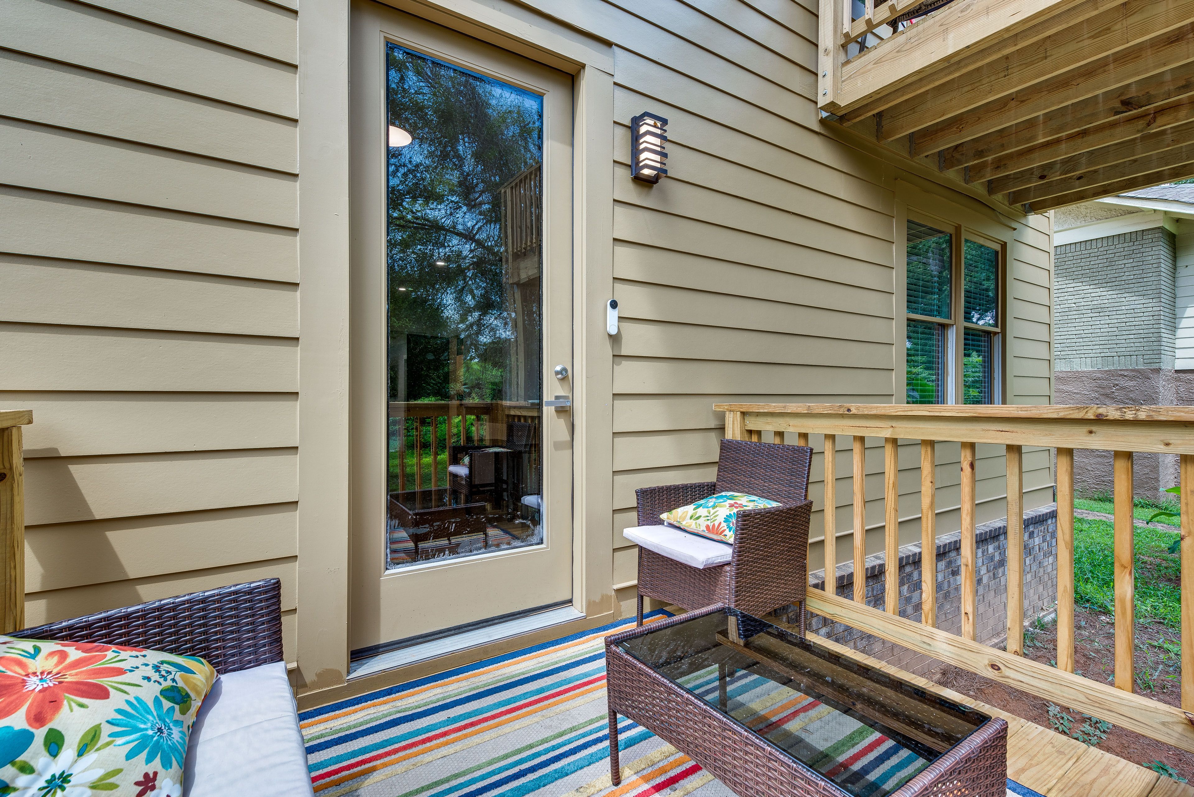 Deck | Outdoor Seating
