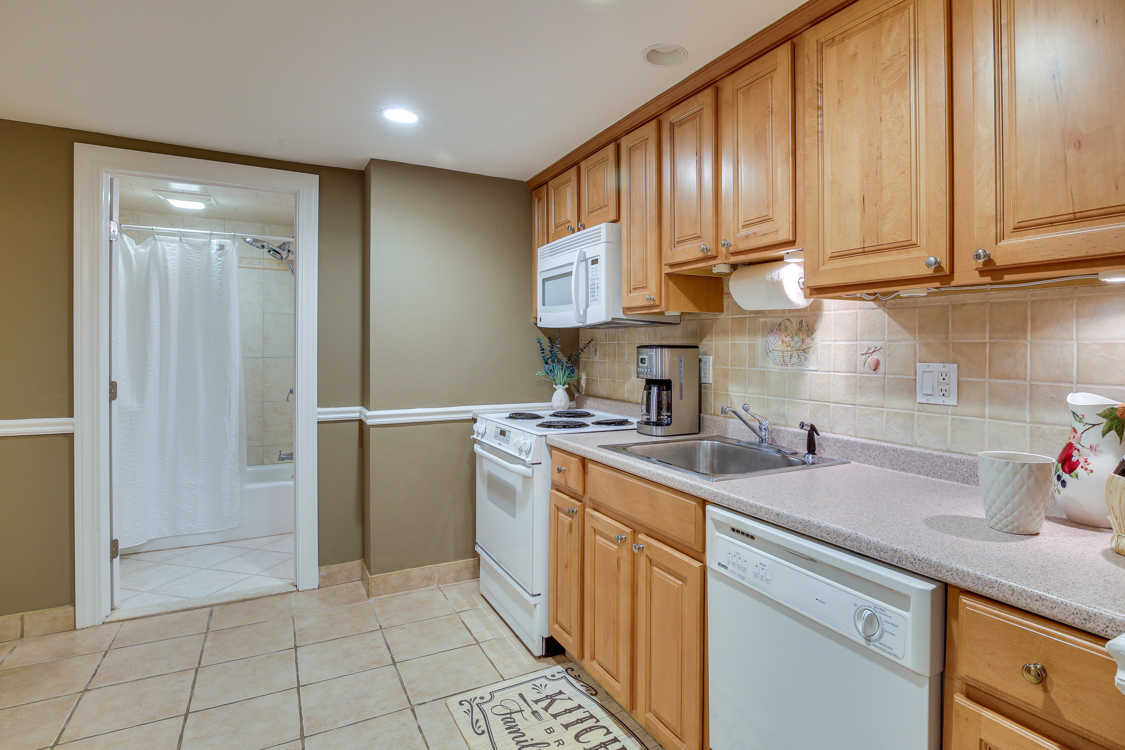 Kitchen | Coffee Maker | Cooking Basics | Dishware & Flatware