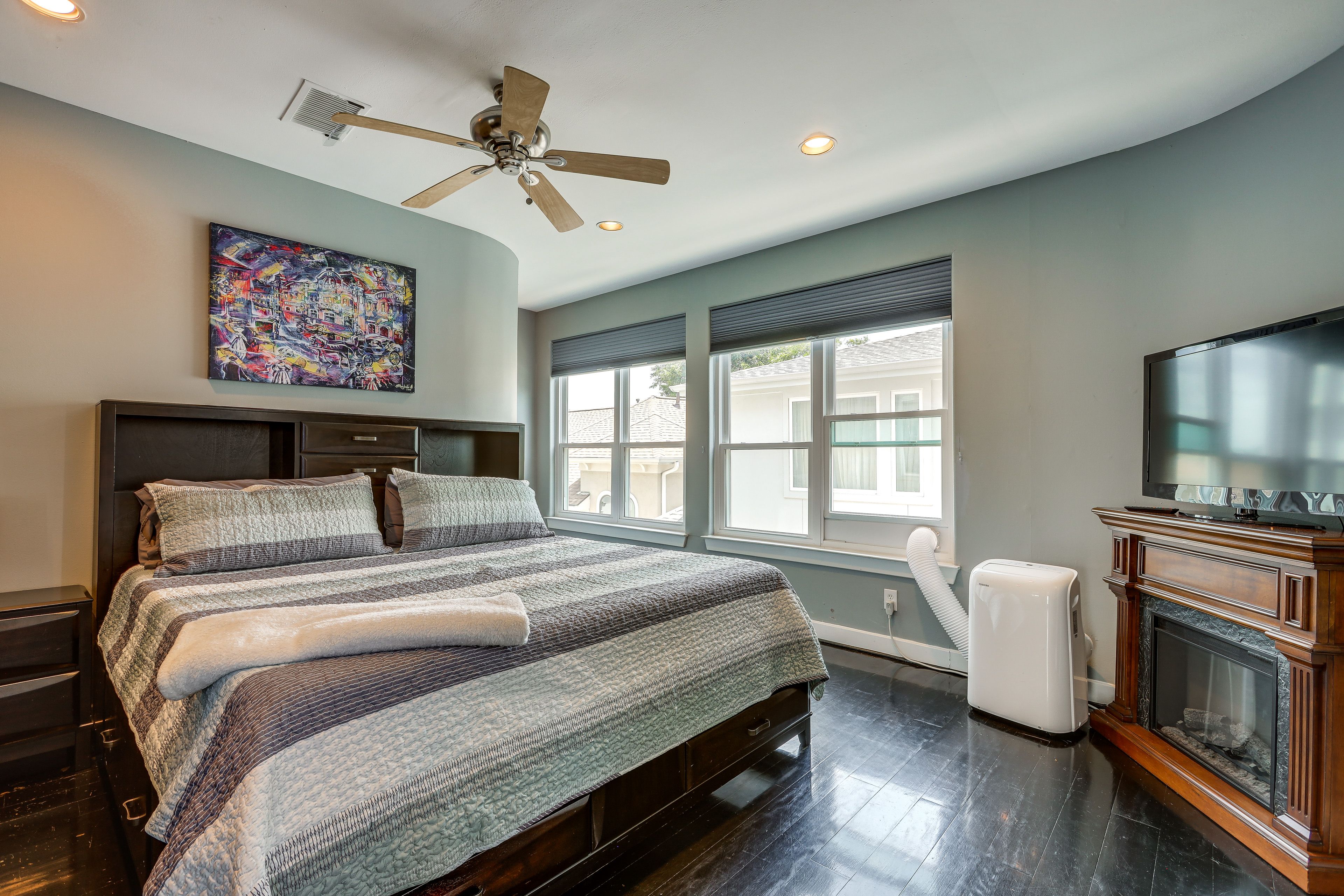 Bedroom 2 | King Bed