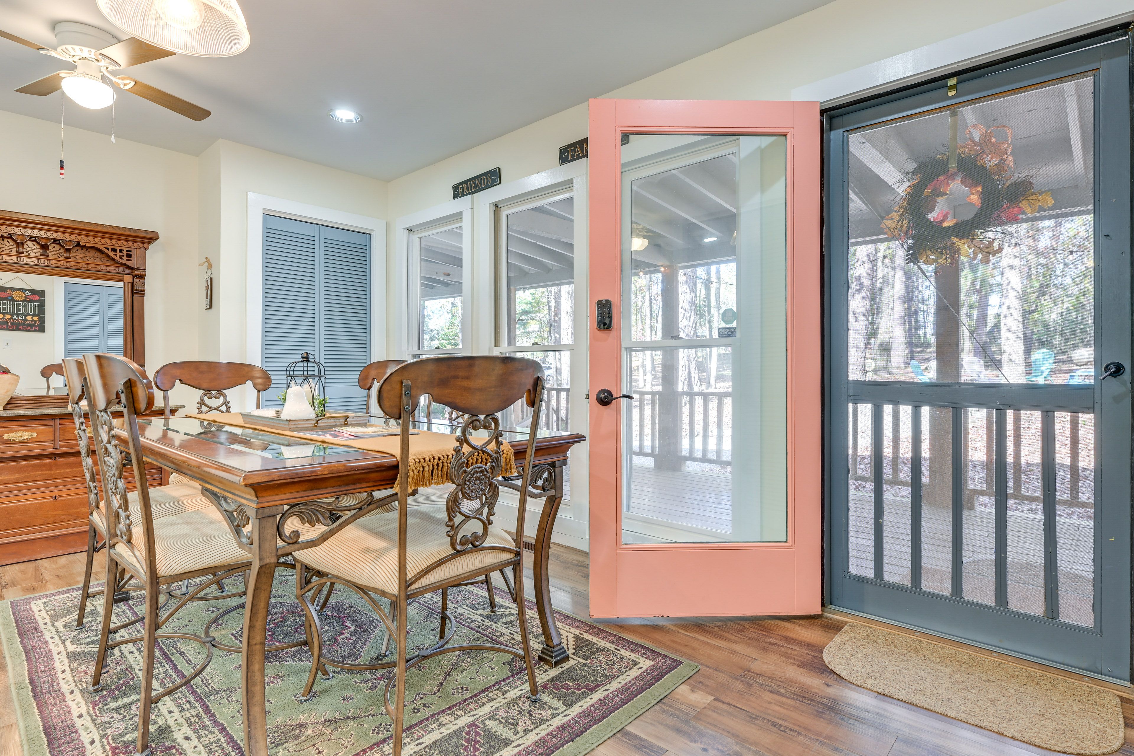 Dining Area | Dining Table | Dishware/Flatware