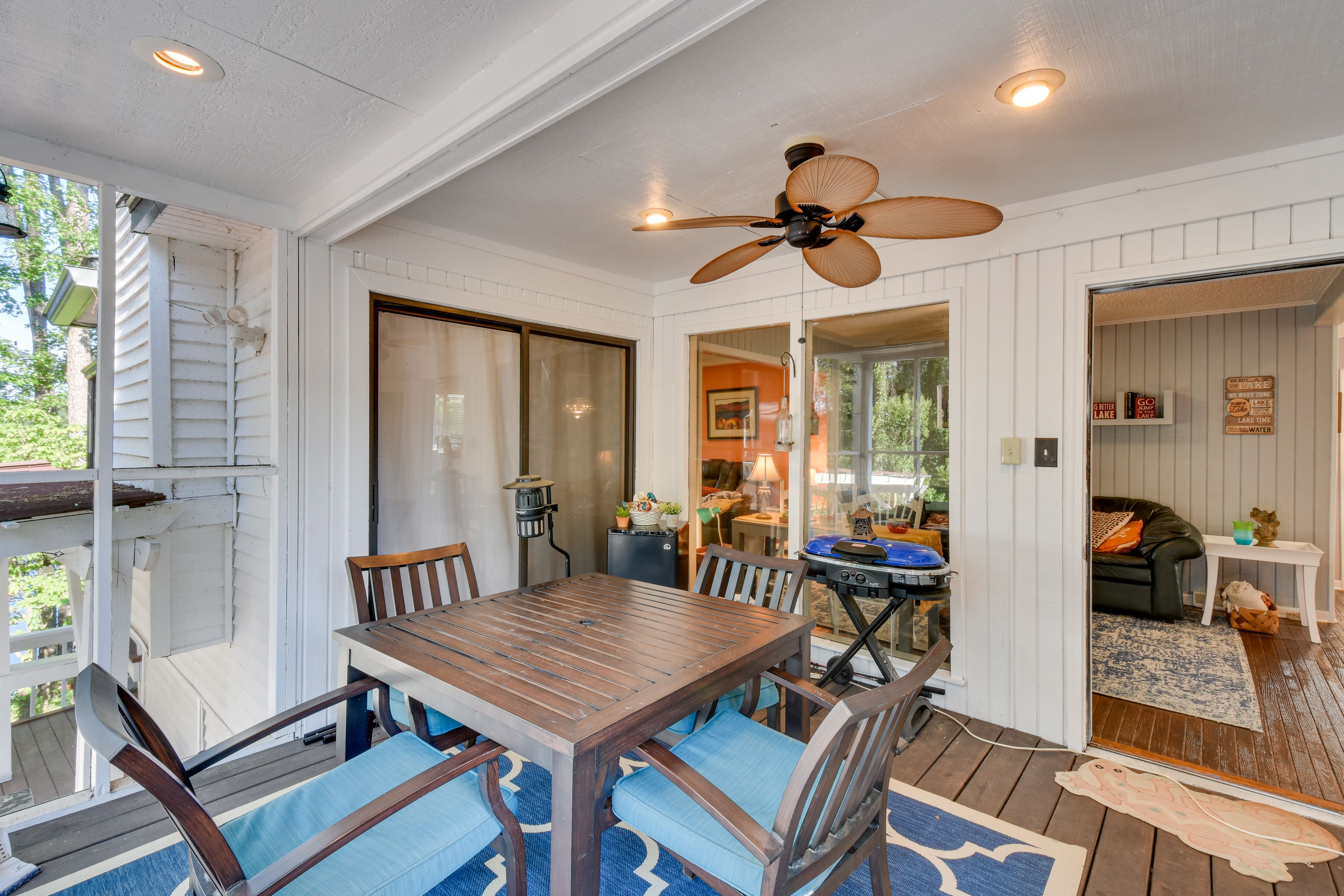 Screened Porch | Electric Grill