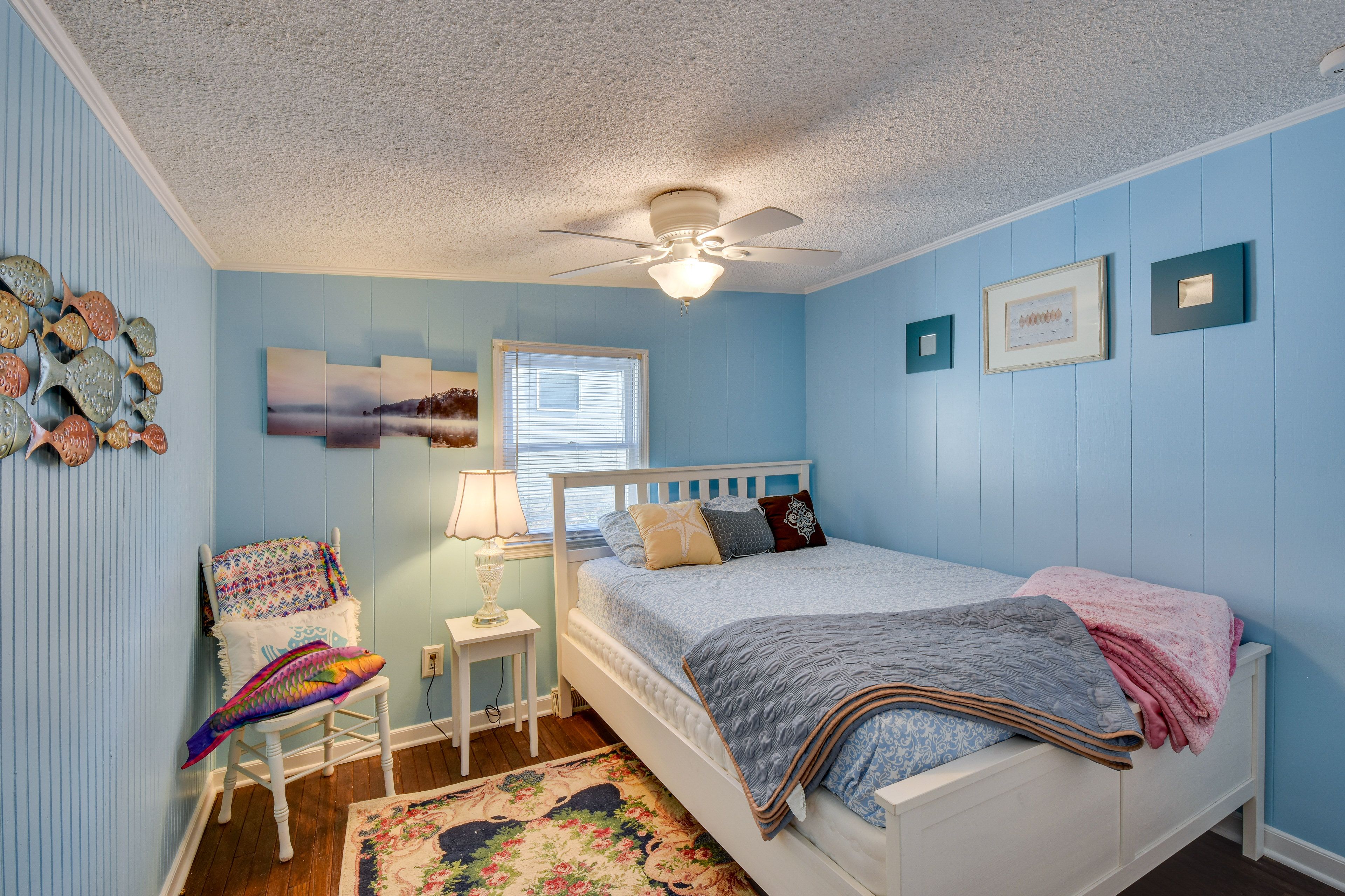 Bedroom 3 | Queen Bed