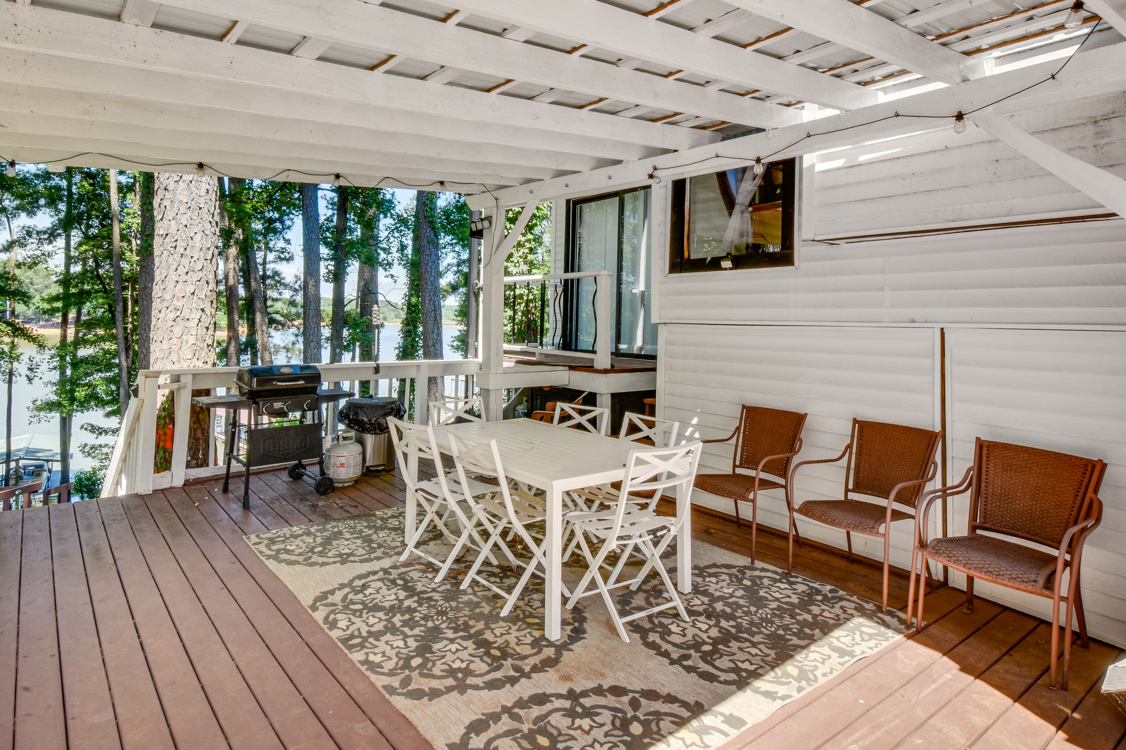 Covered Deck | Gas Grill