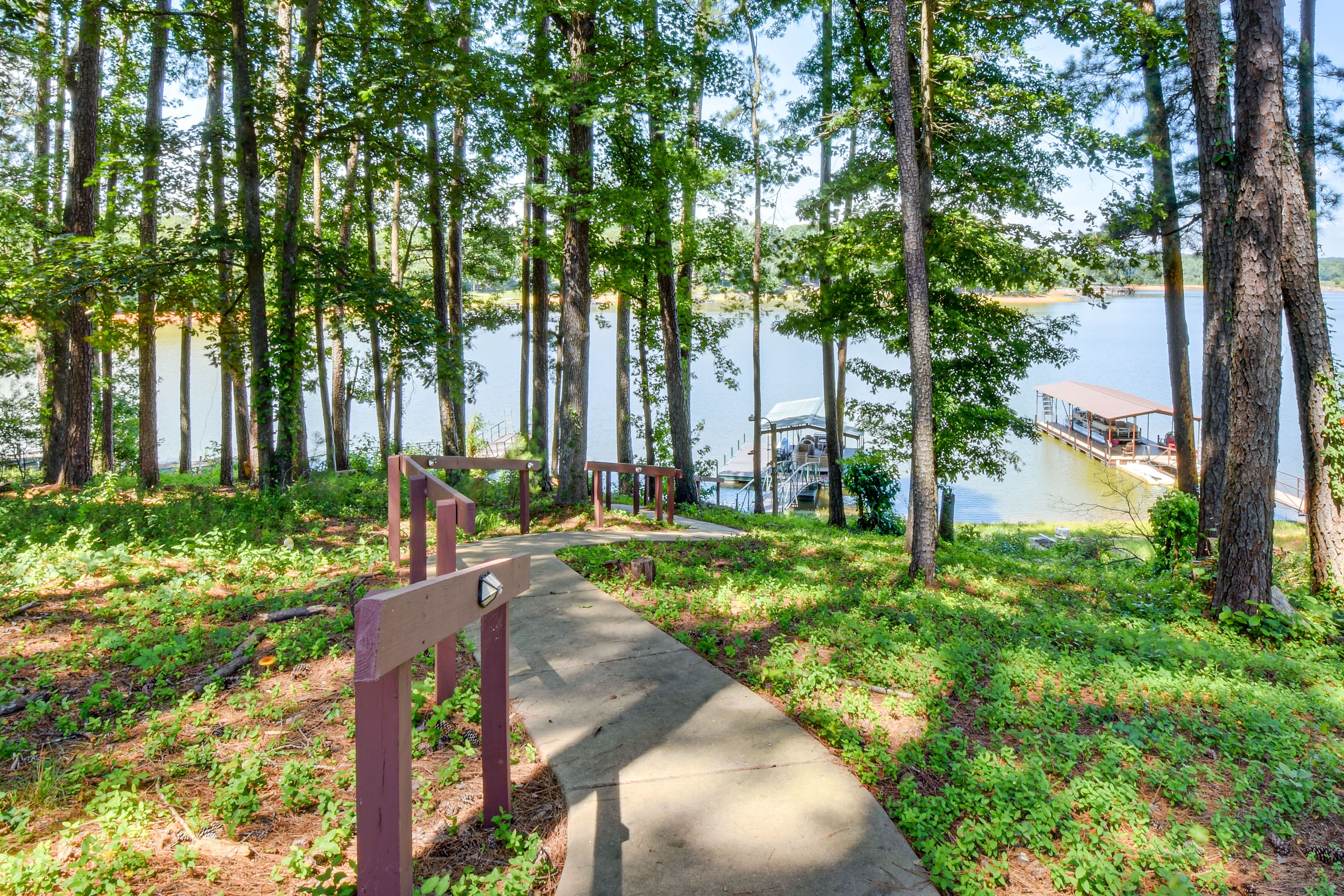 Lakefront | Private Boat Dock w/ Slip