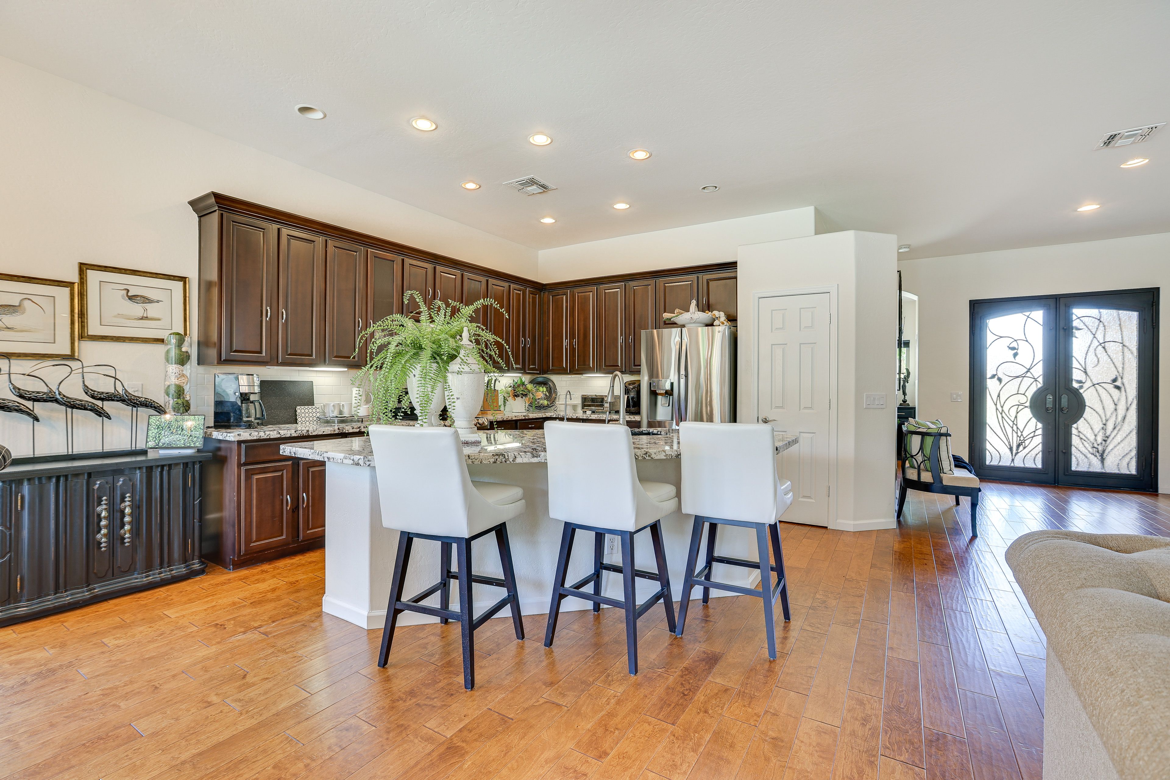 Kitchen | Cooking Basics | Coffee Maker | Paper Towels/Trash Bags Provided