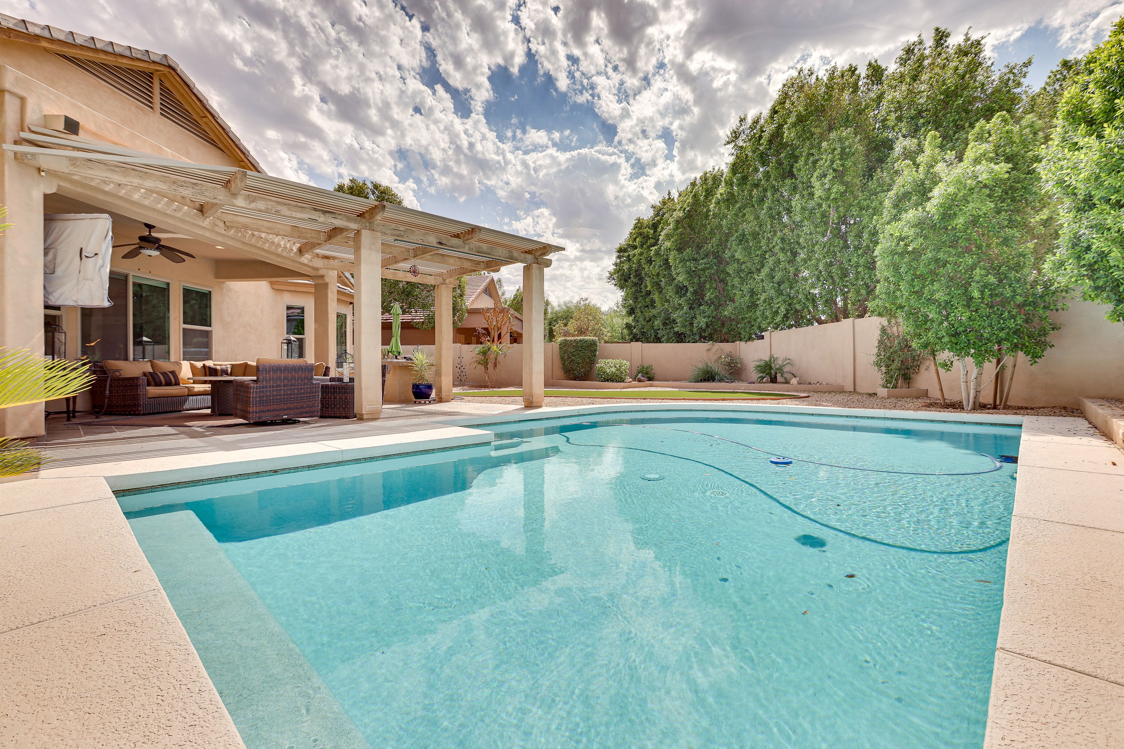 Backyard | Private Pool