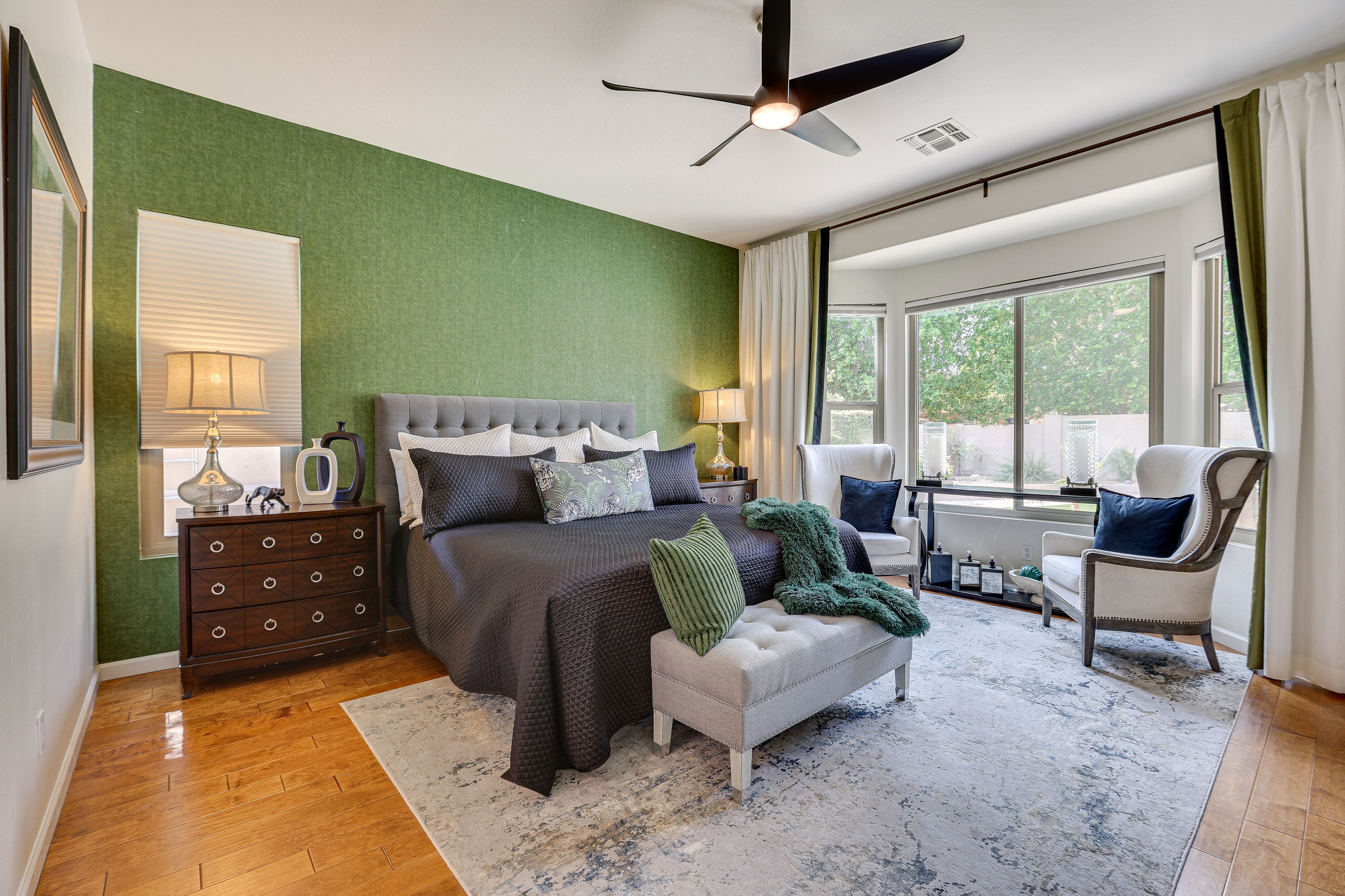 Bedroom 1 | King Bed | Linens Provided | En-Suite Bathroom