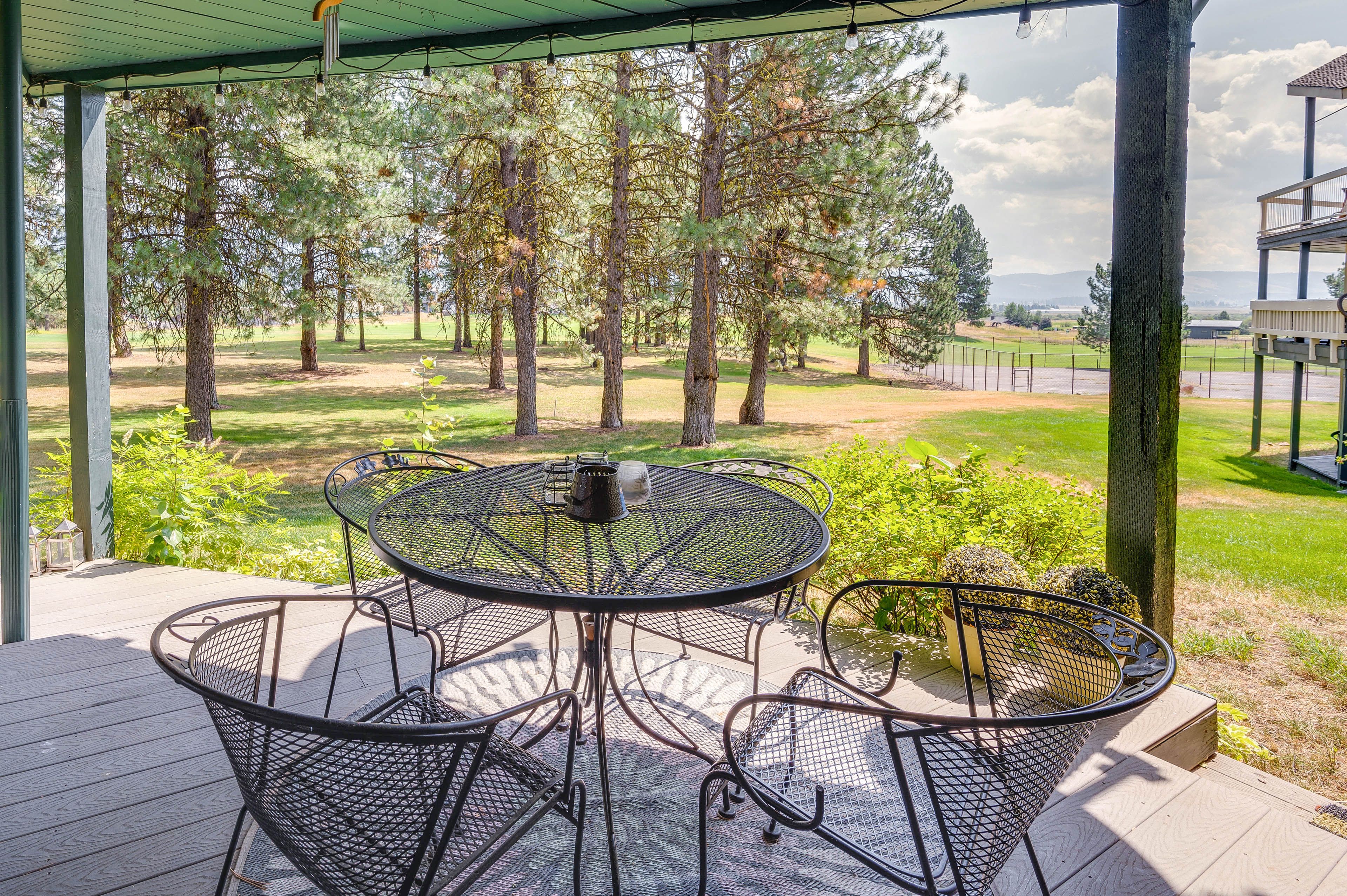 Private Patio | Self Check-In