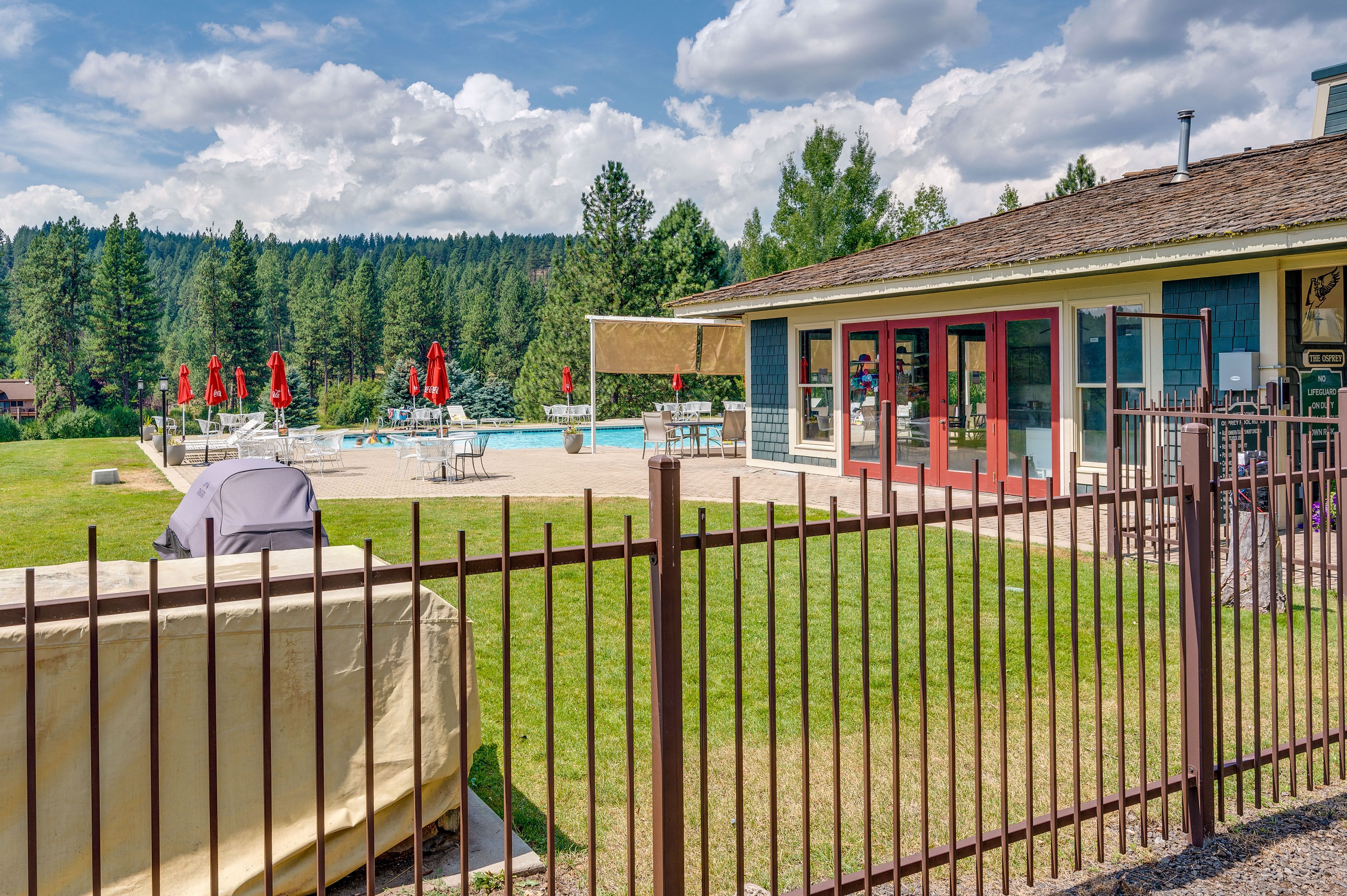 Community Amenities | Additional Fee