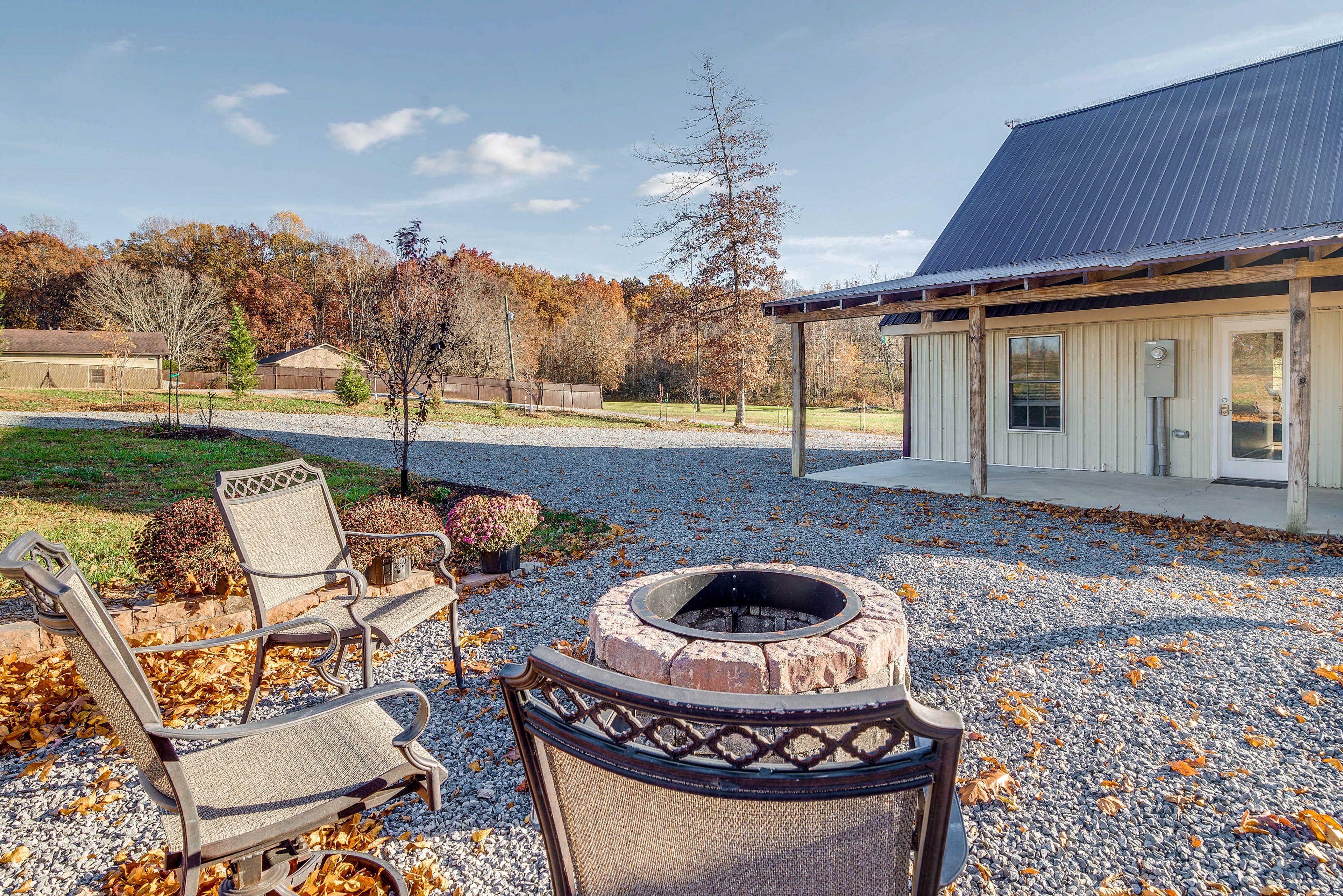 Russell Springs Vacation Rental | 1BR | 1BA | Step-Free Entry | 1,000 Sq Ft