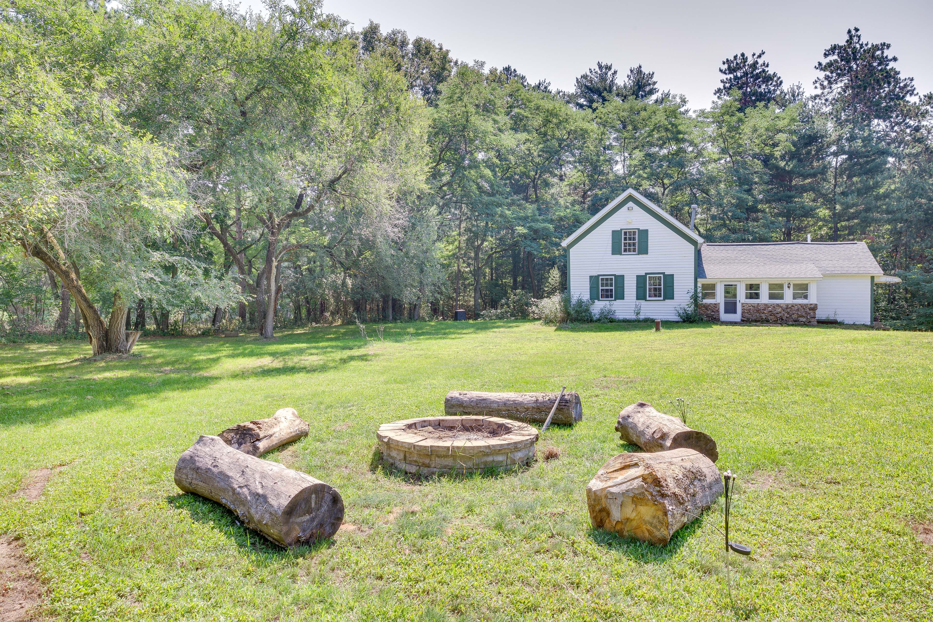 Mauston Vacation Rental | 2BR + Loft | 1BA | 1,500 Sq Ft | 1 Step to Enter