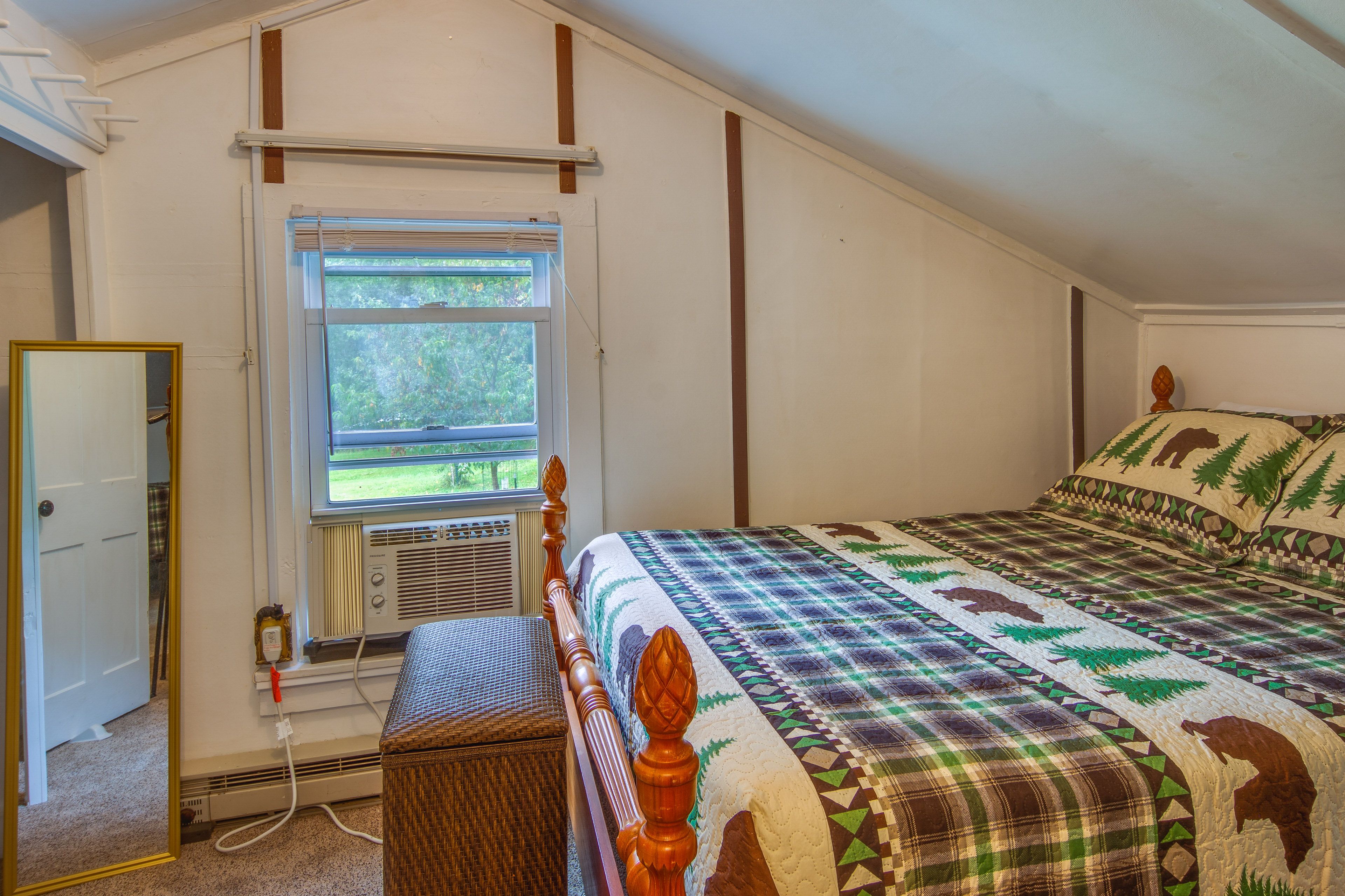 Bedroom 2 | 2nd Floor | Full Bed