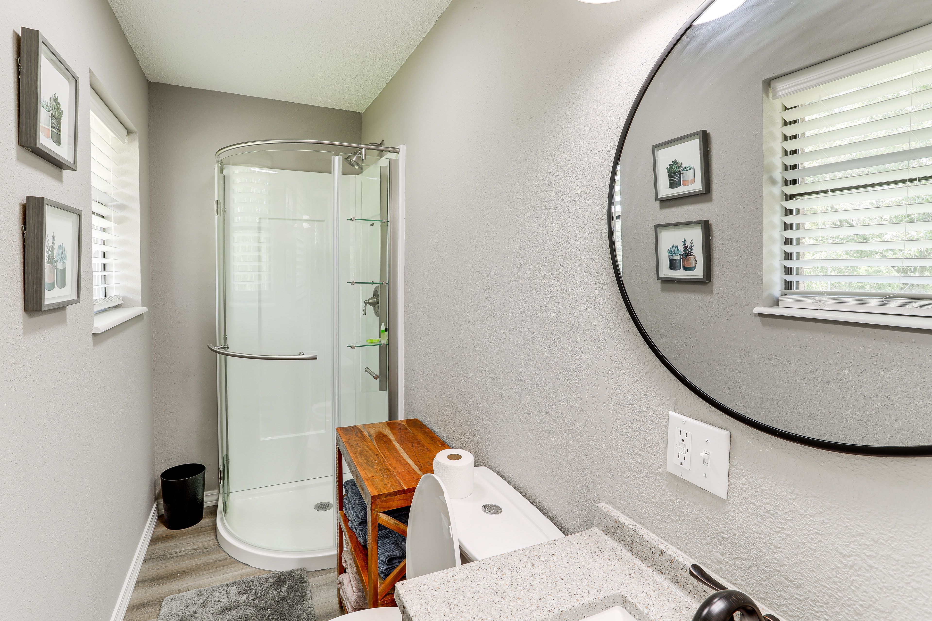 En-Suite Bathroom | Complimentary Toiletries | Hair Dryer | Towels Provided