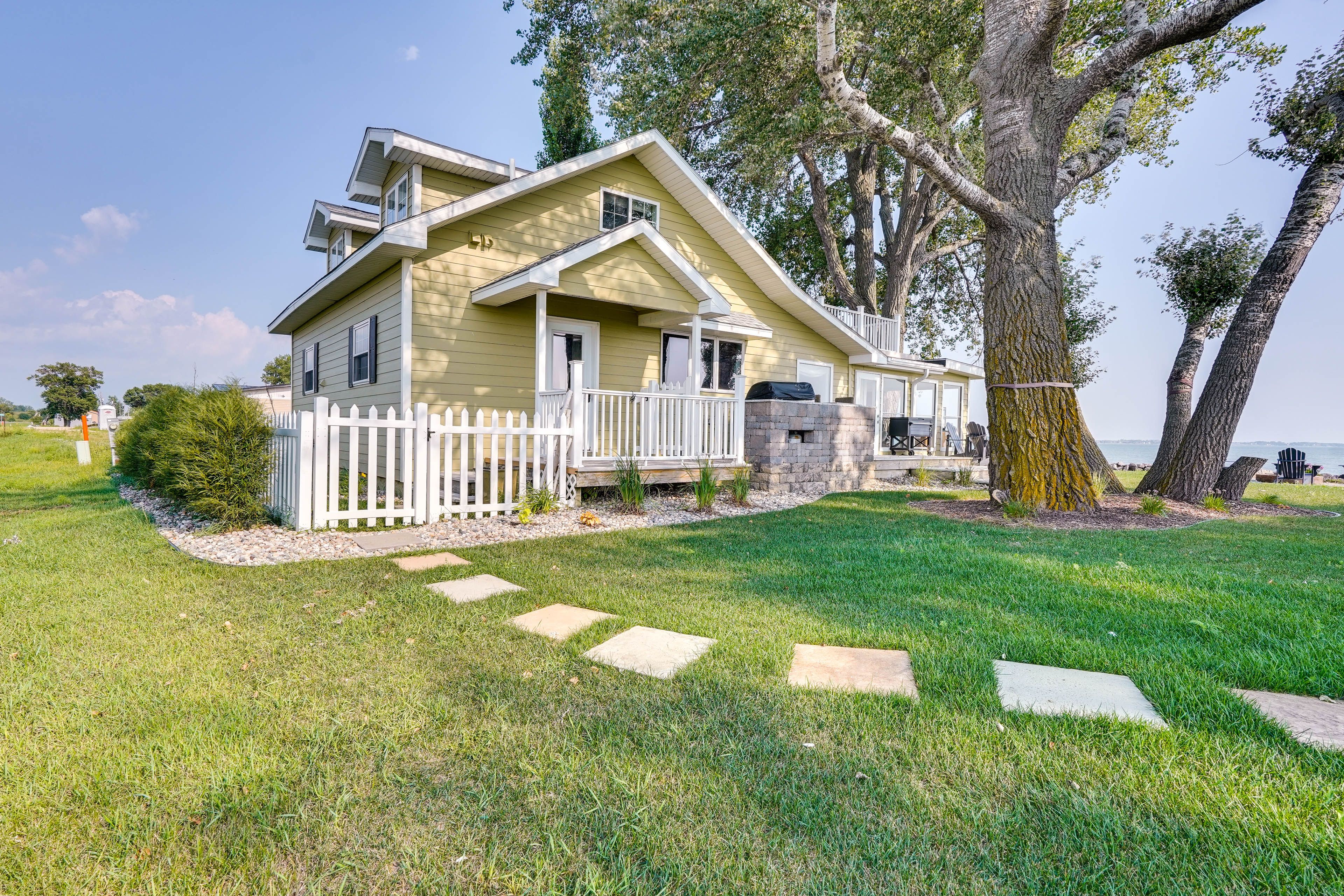 House Exterior | 2 Stories