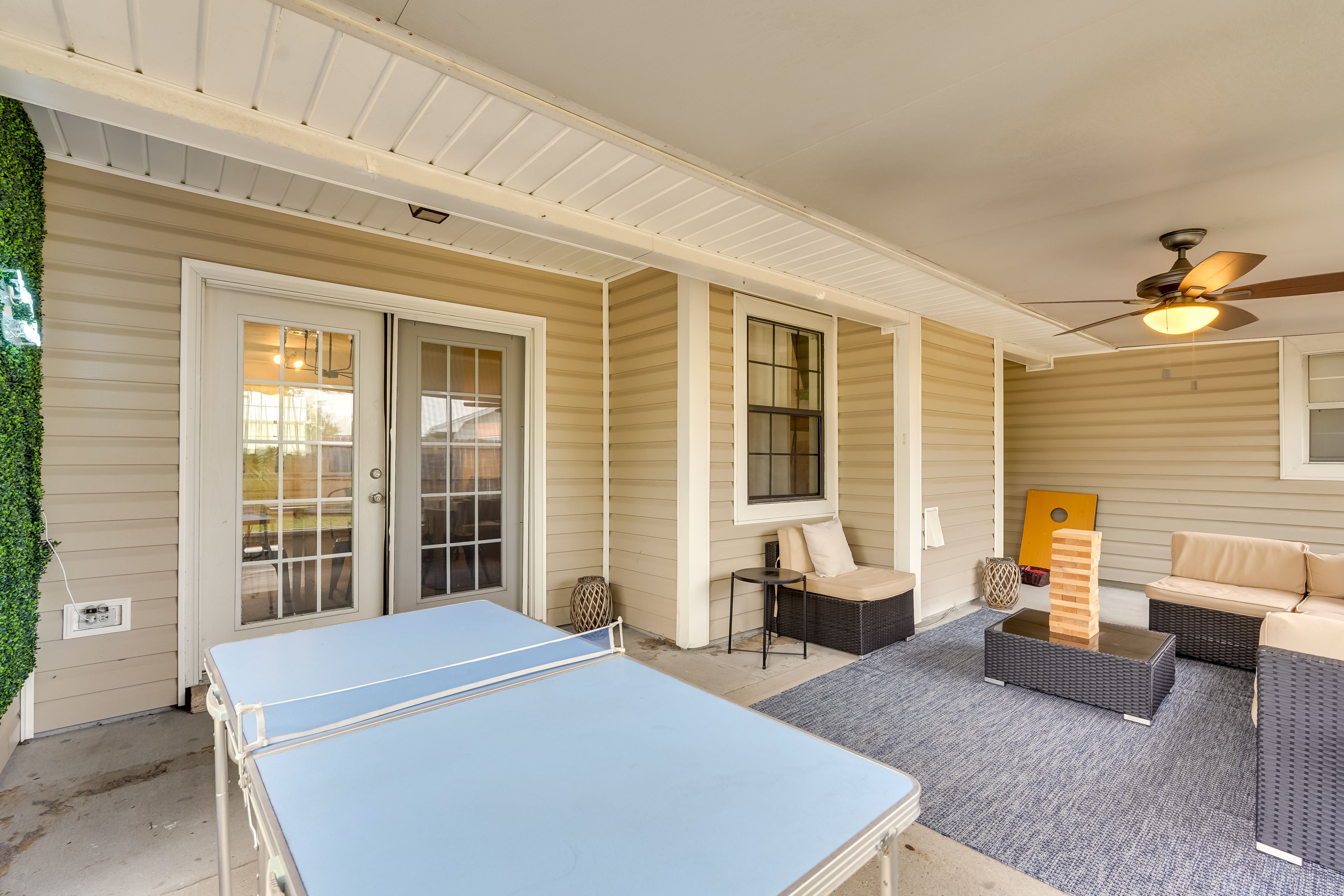 Screened-In Porch | Games | Photo Wall
