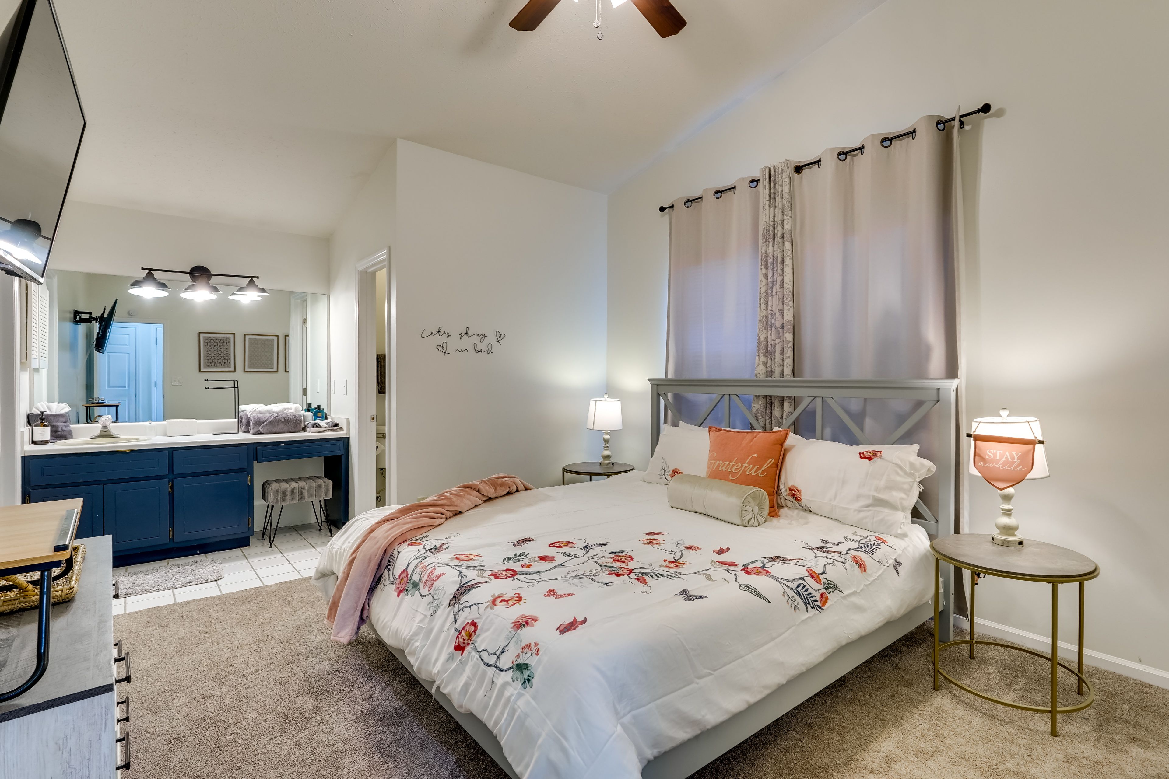 Bedroom Suite | King Bed | Smart TV