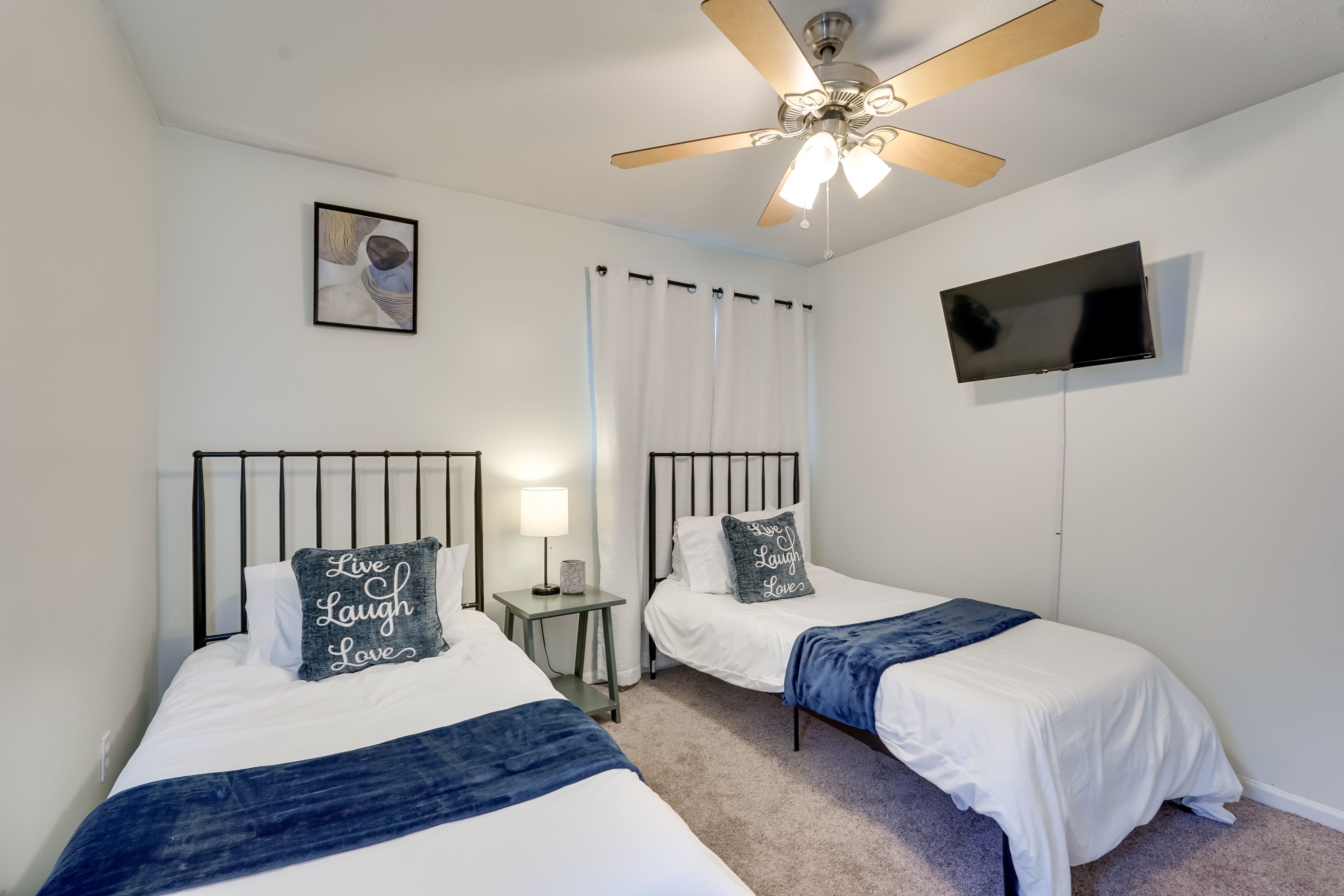 Bedroom 4 | 2 Twin Beds | Smart TV