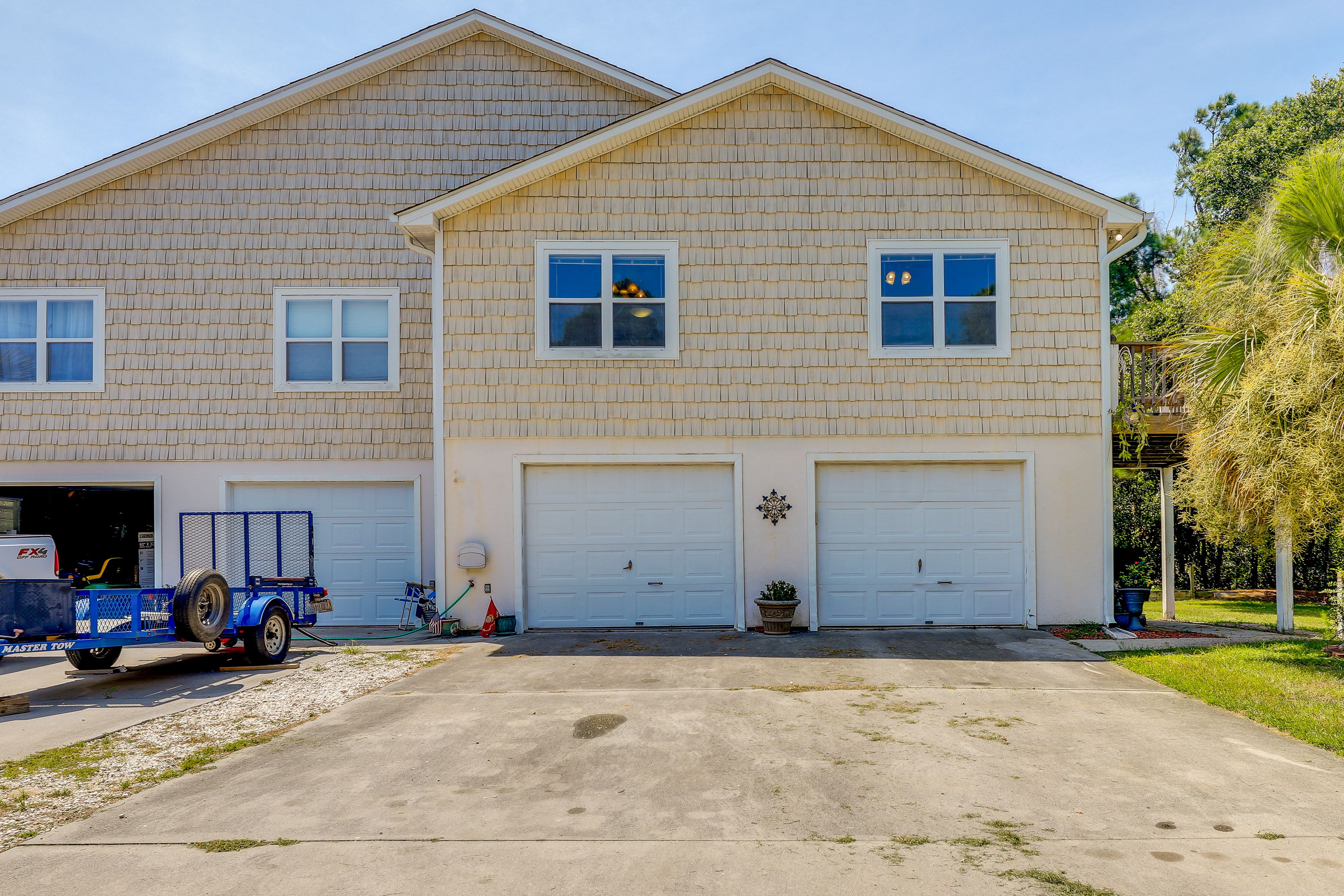 Parking | Driveway (2 Vehicles)
