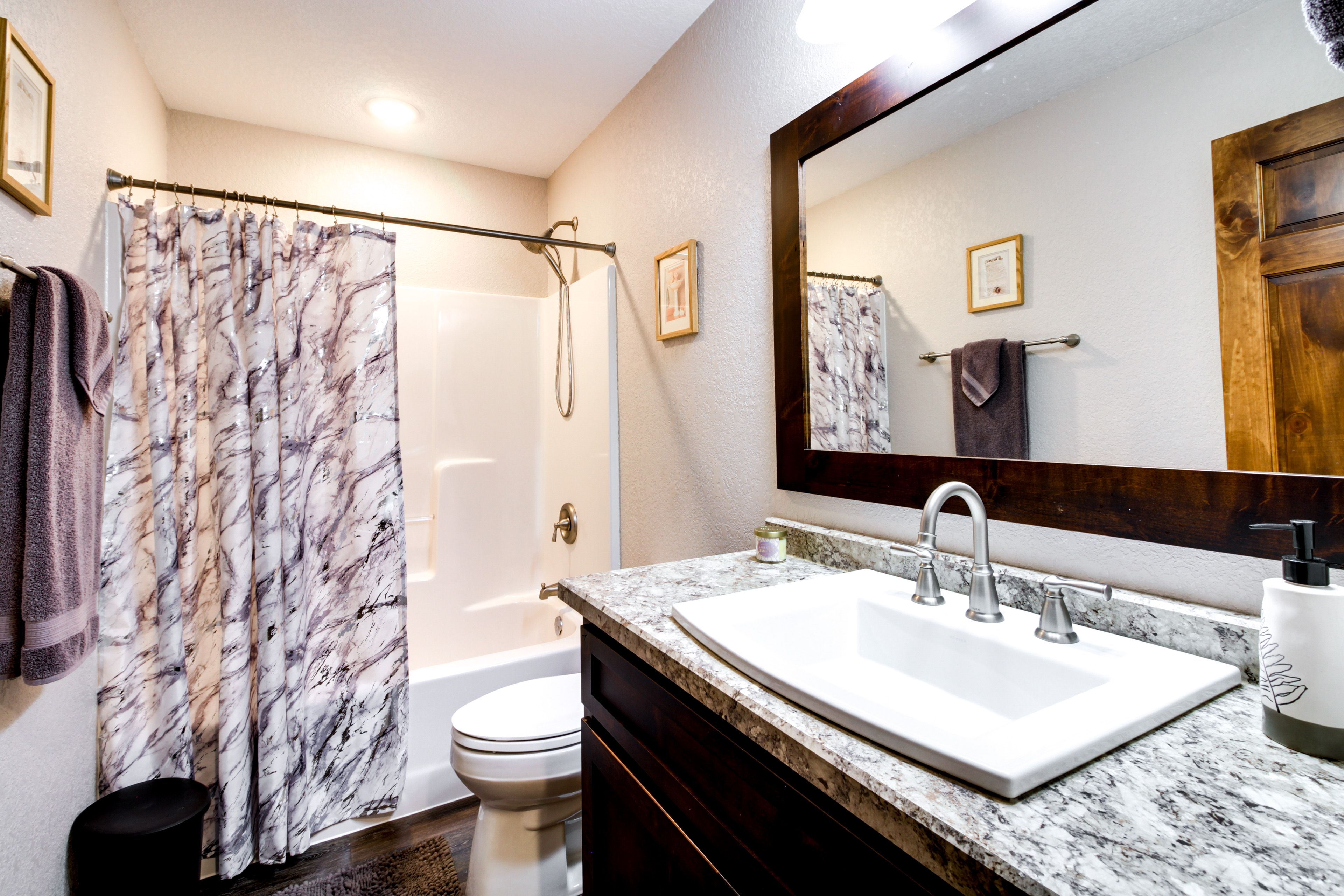 Full Bathroom