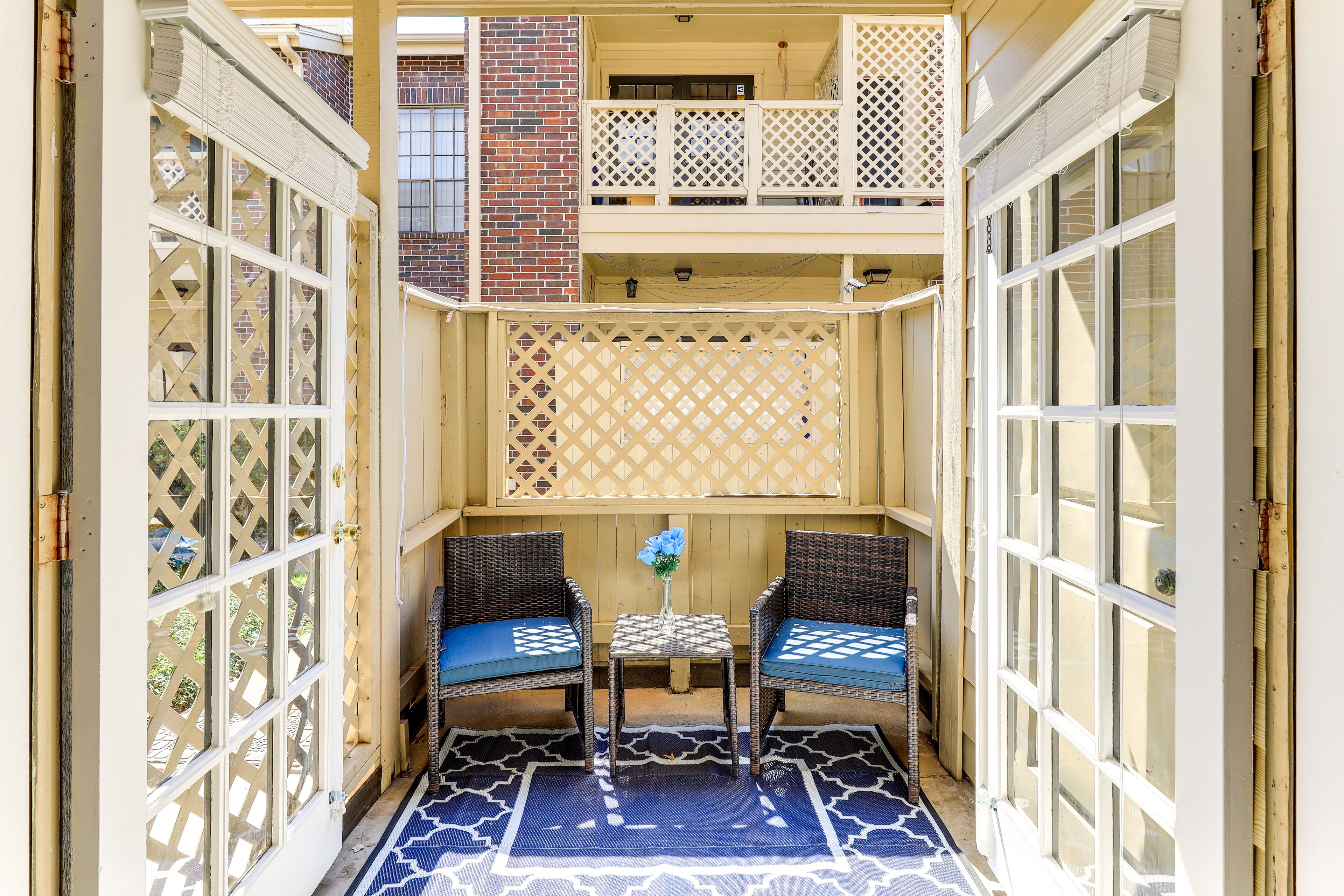 Private Patio w/ Seating