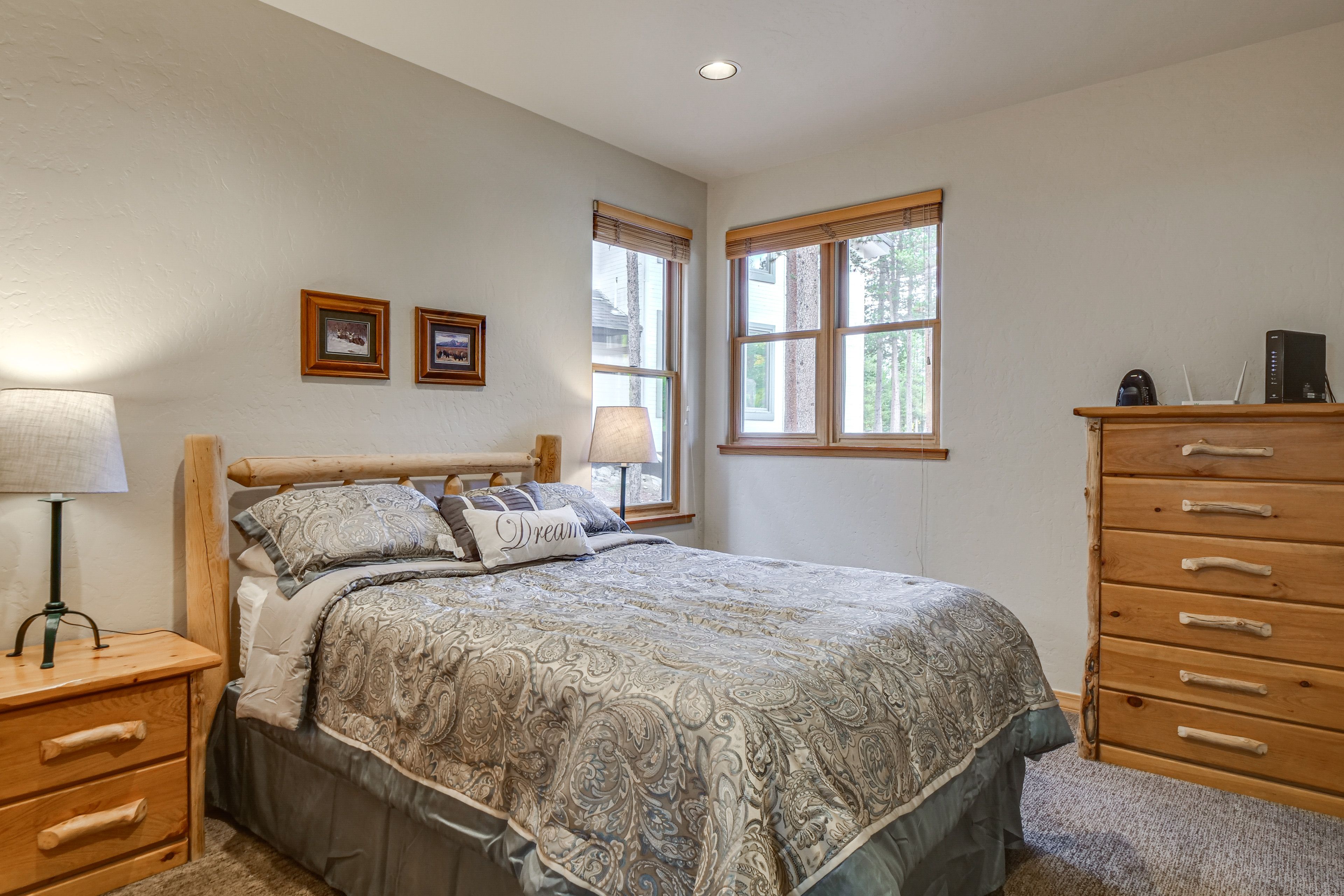 Bedroom Suite 2 | 1st Floor | Queen Bed | Pack 'n Play Available