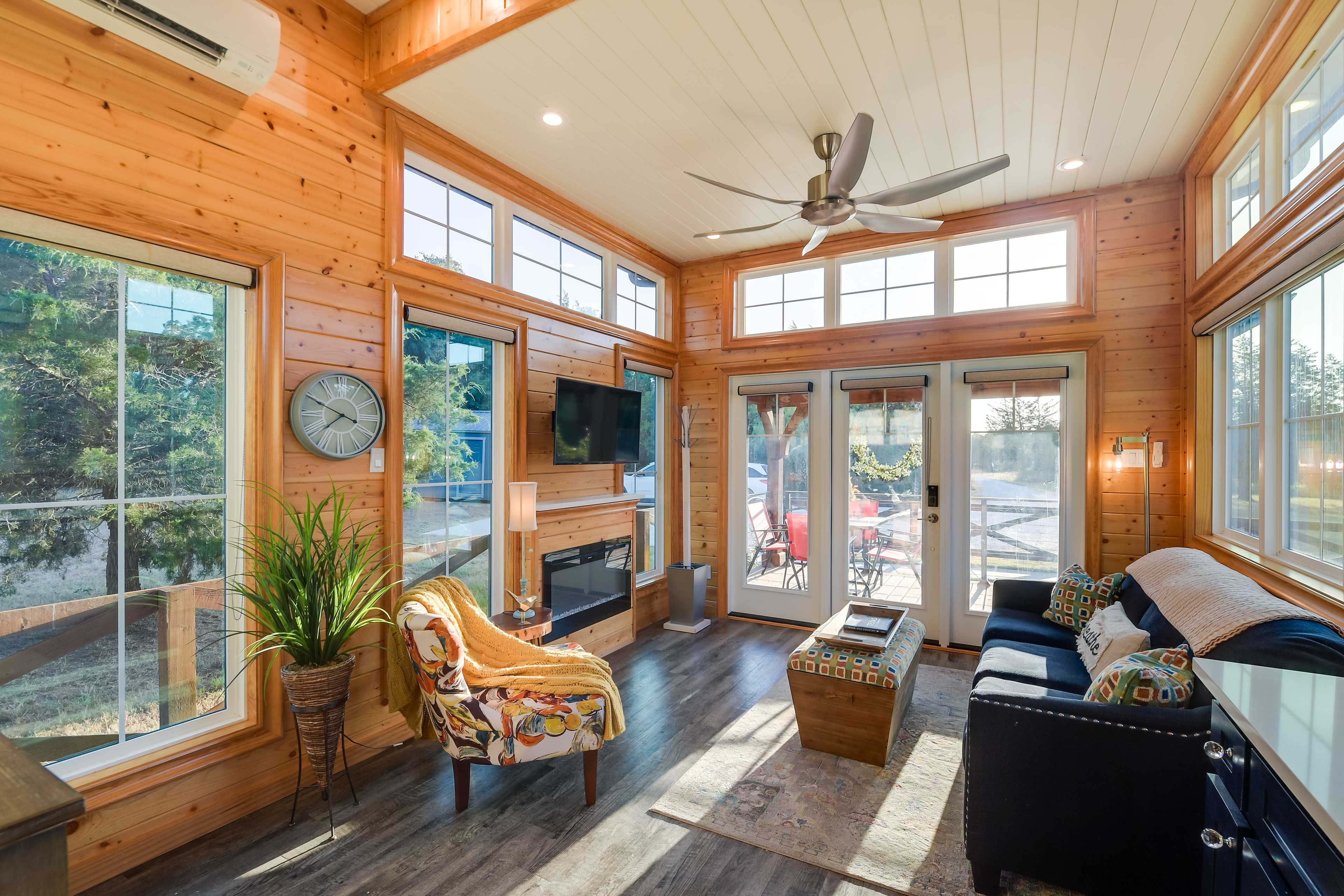 Living Room | Electric Fireplace | Smart TVs | Free WiFi