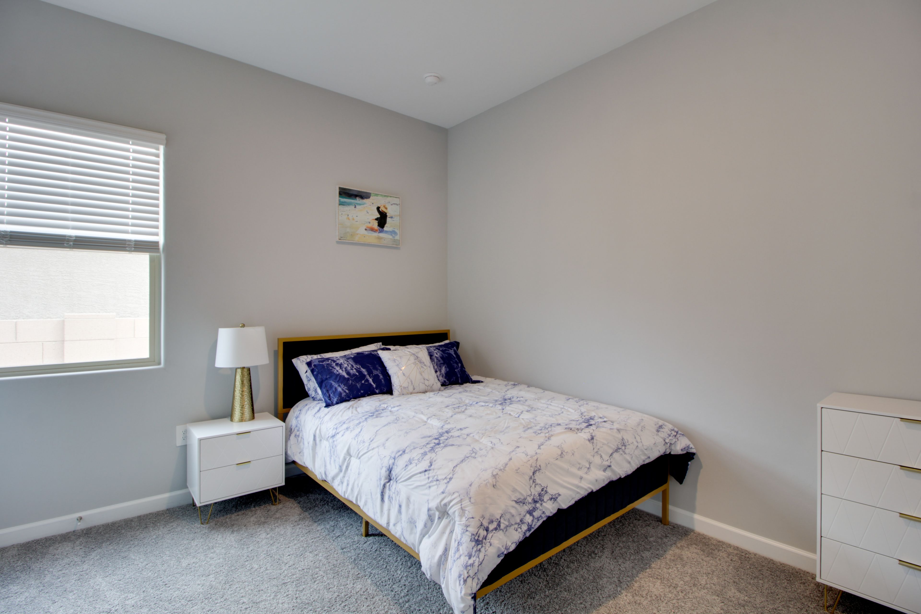 Bedroom 2 | Queen Bed | Hangers