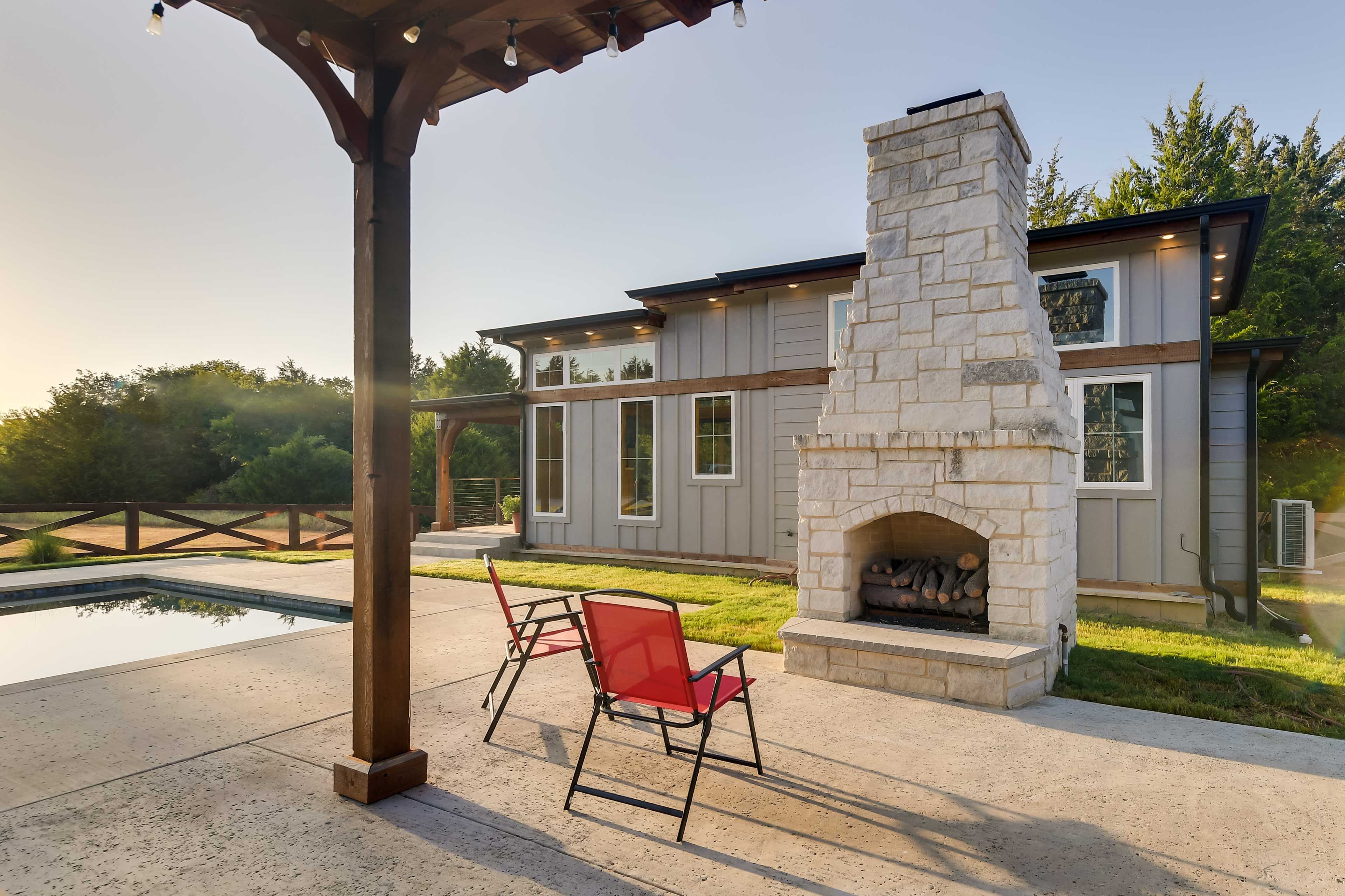 Shared Patio | Outdoor Fireplace