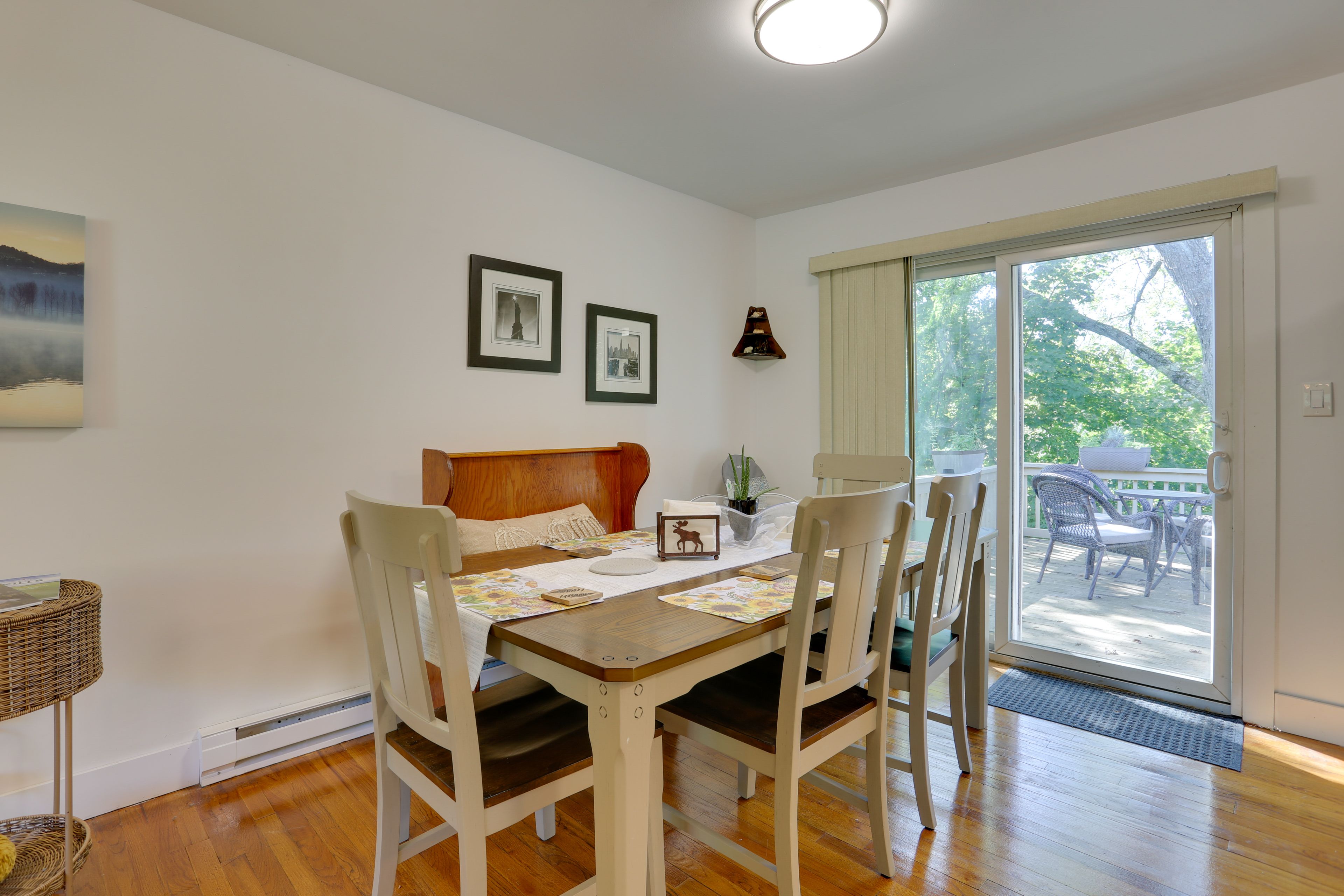 Dining Area | Dishware & Flatware Provided | Deck Access