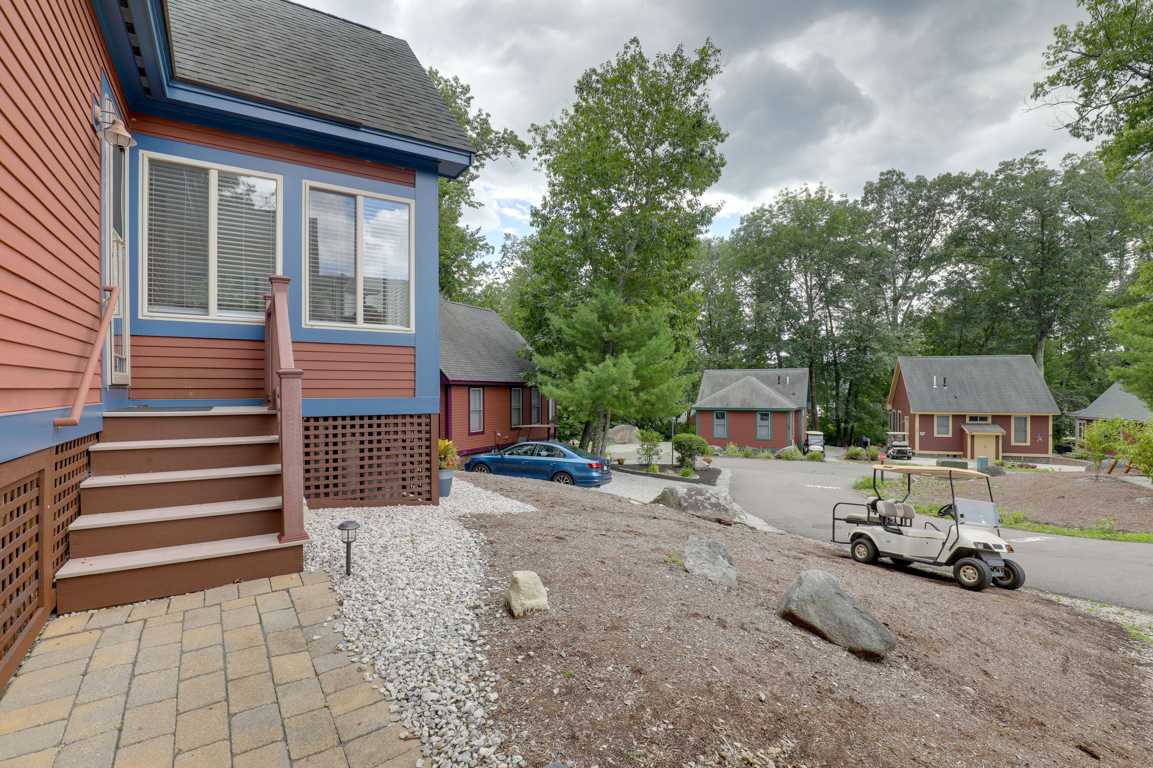 Exterior | Golf Cart Provided | Driveway Parking (2 Vehicles)