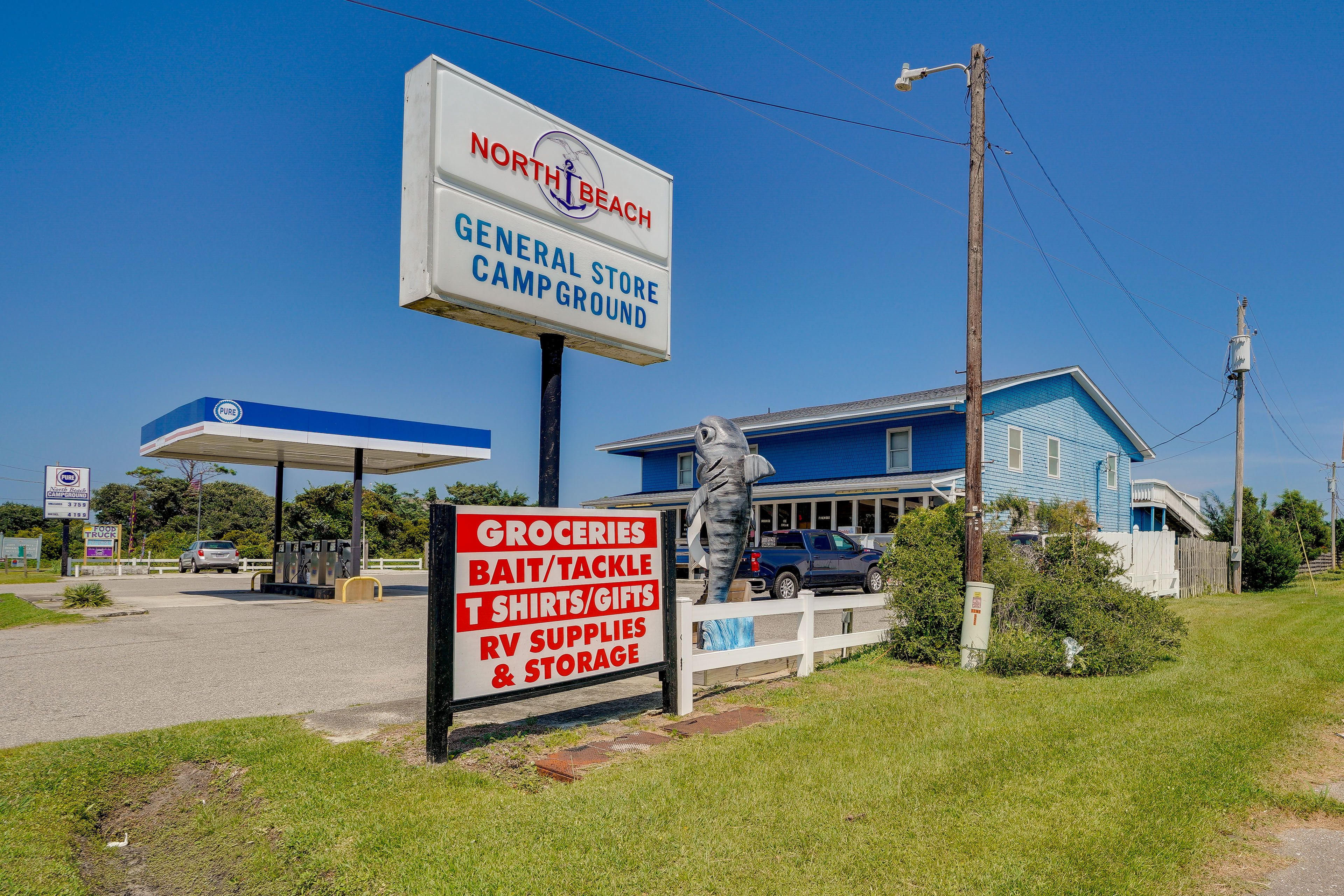 General Store | Parking | Driveway (2 Vehicles) | Curb Parking
