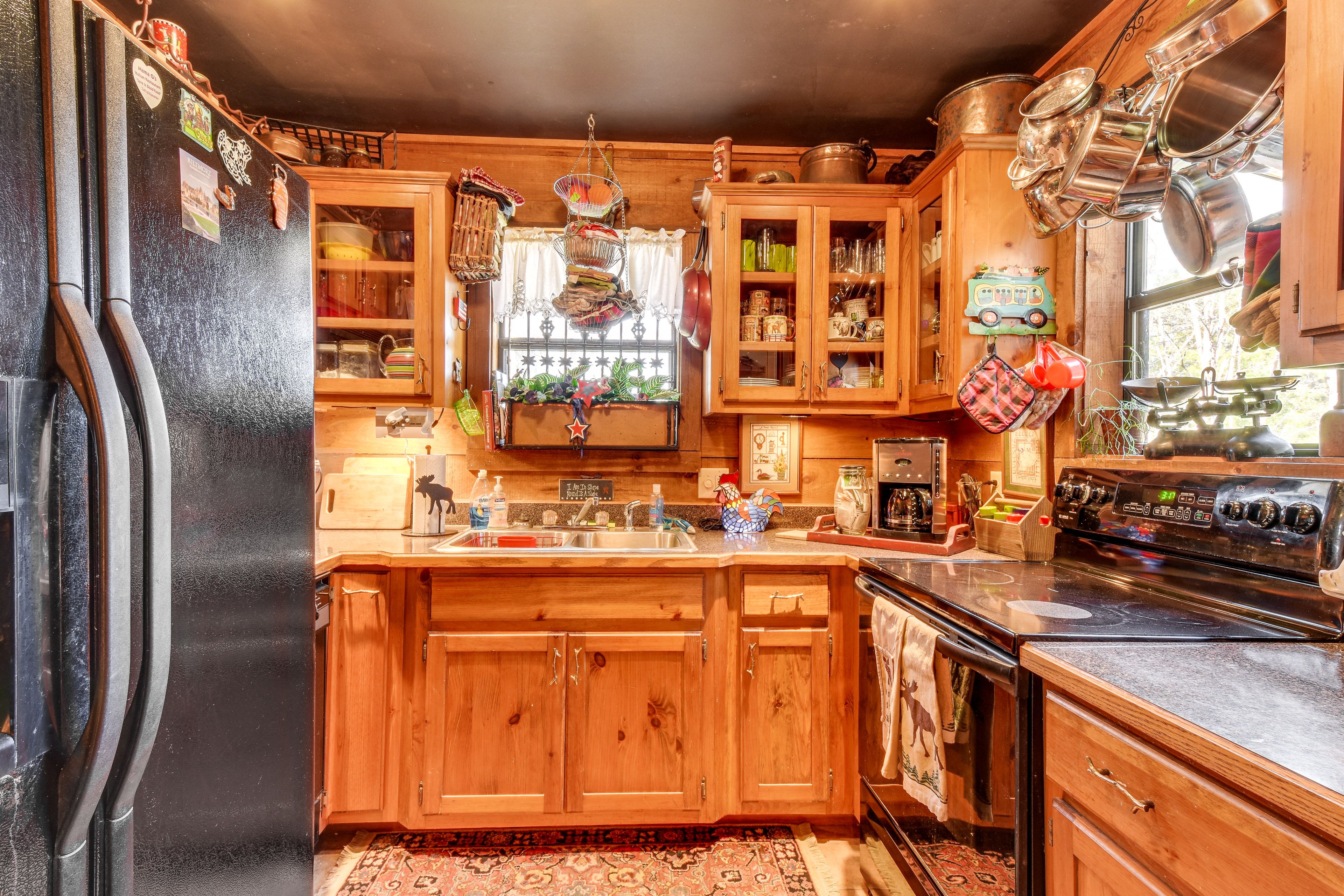 Kitchen | Dishwasher | 1st Floor