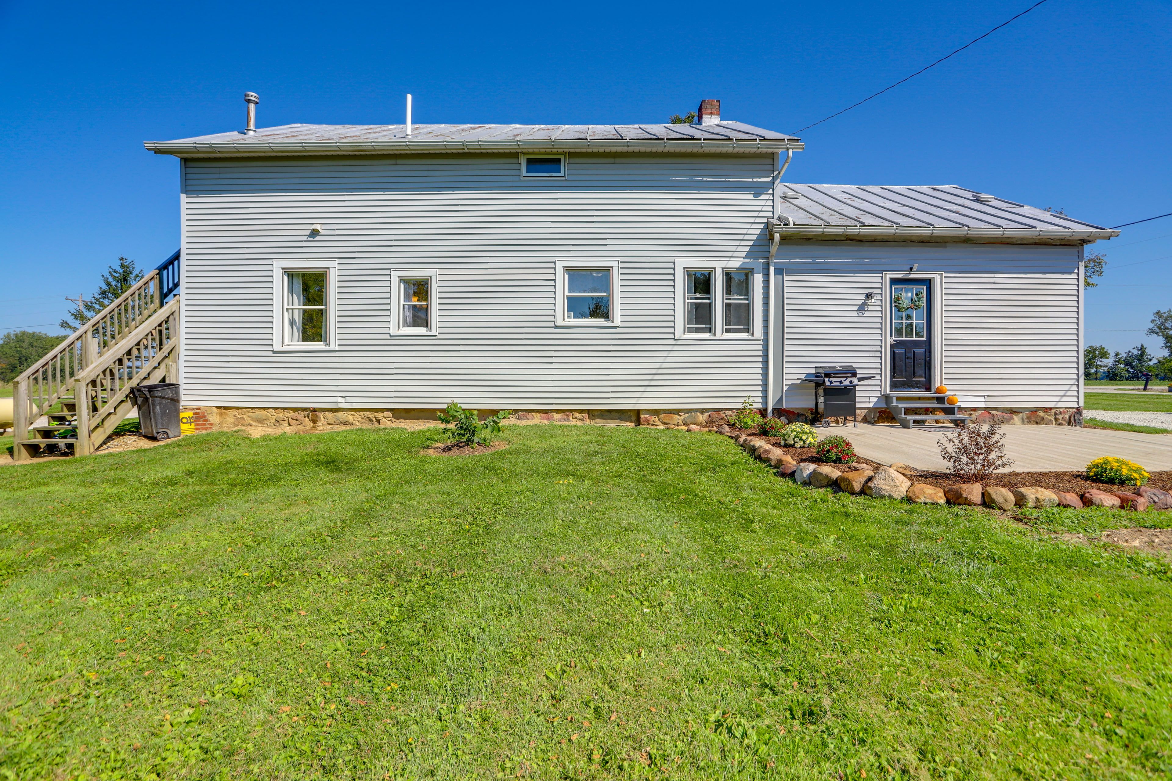 Home Exterior | Homeowner On-Site (Separate Unit)