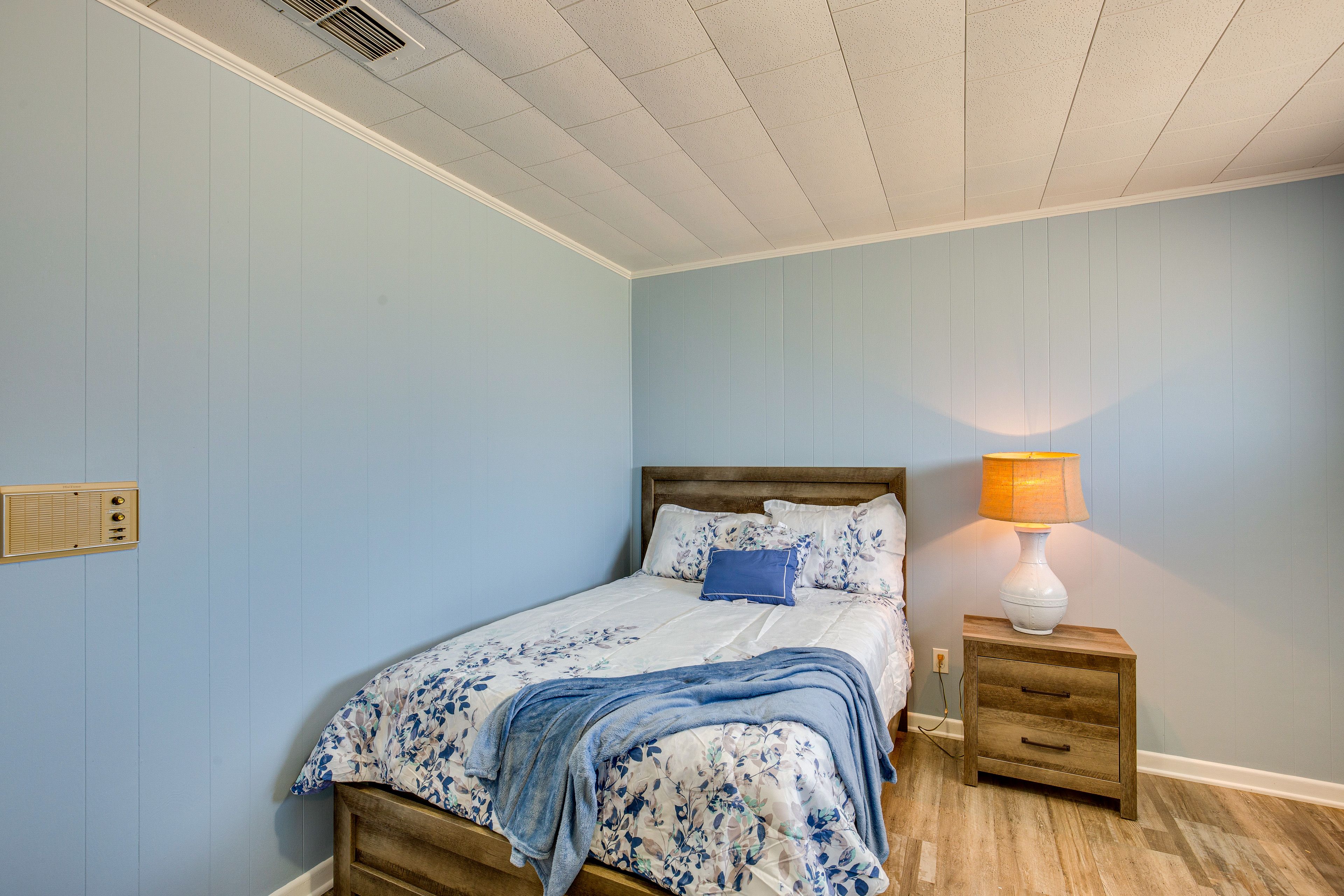 Bedroom 3 | Queen Bed | Open Shower | En-Suite Bathroom