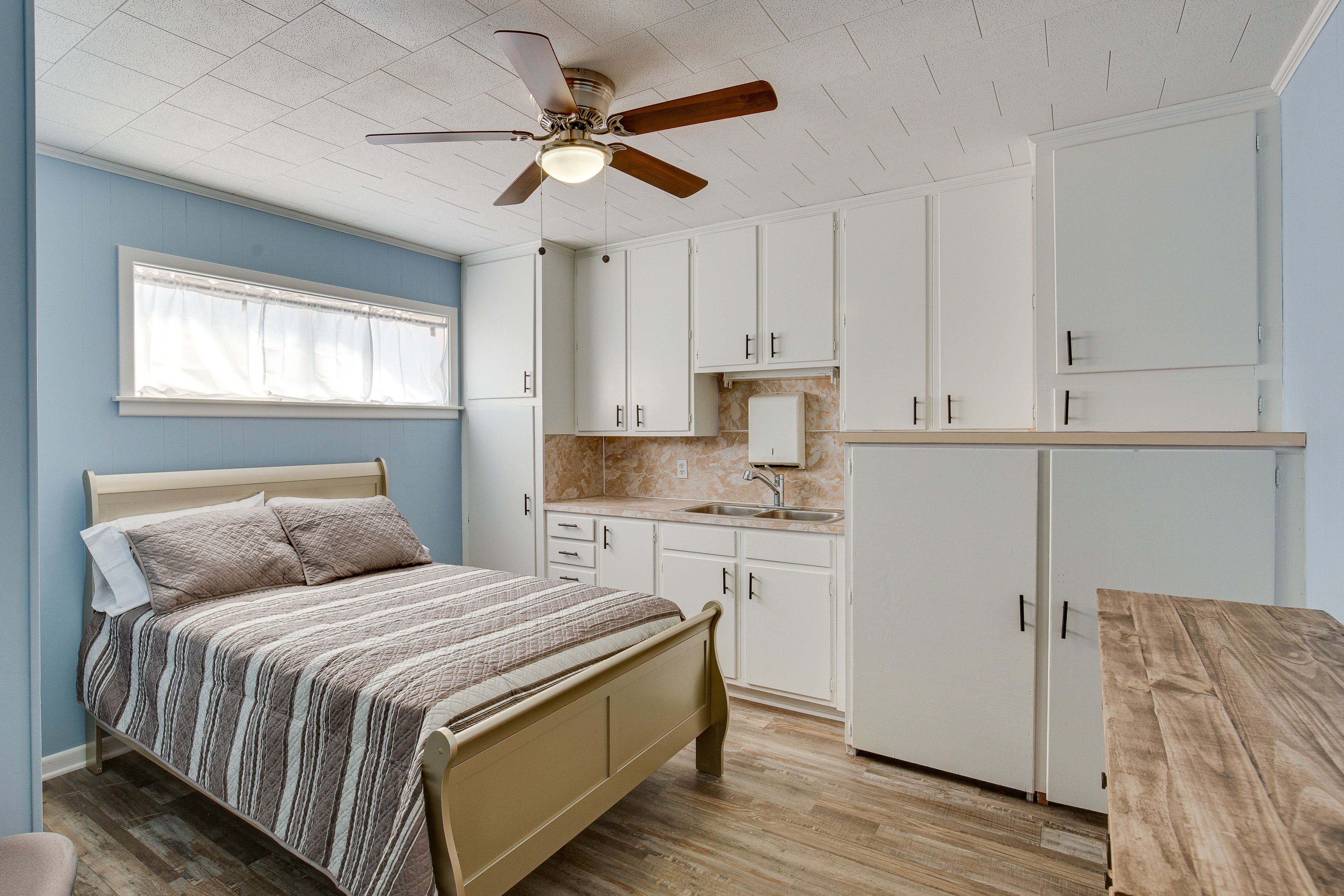 Bedroom 8 | Full Bed