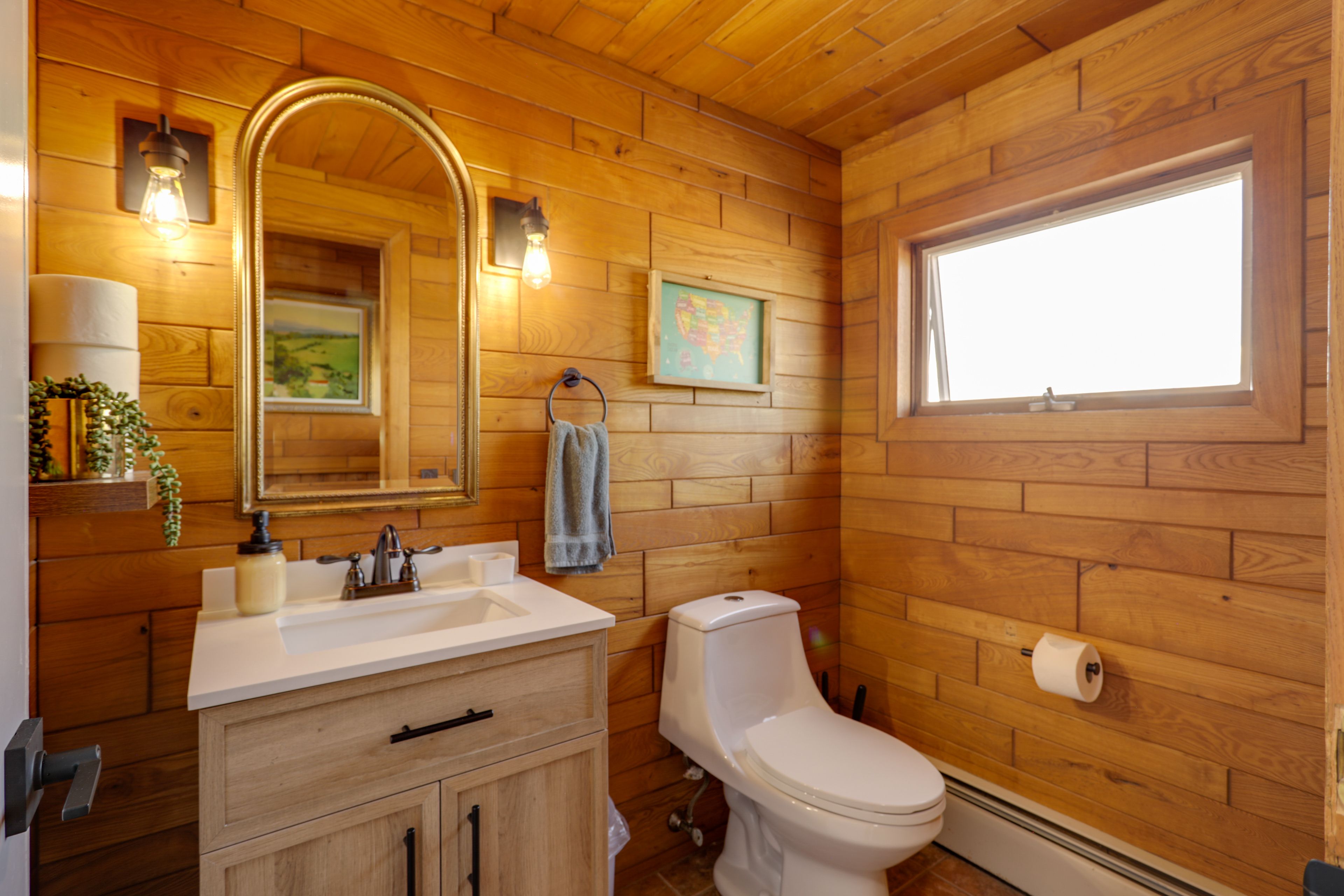 Full Bathroom