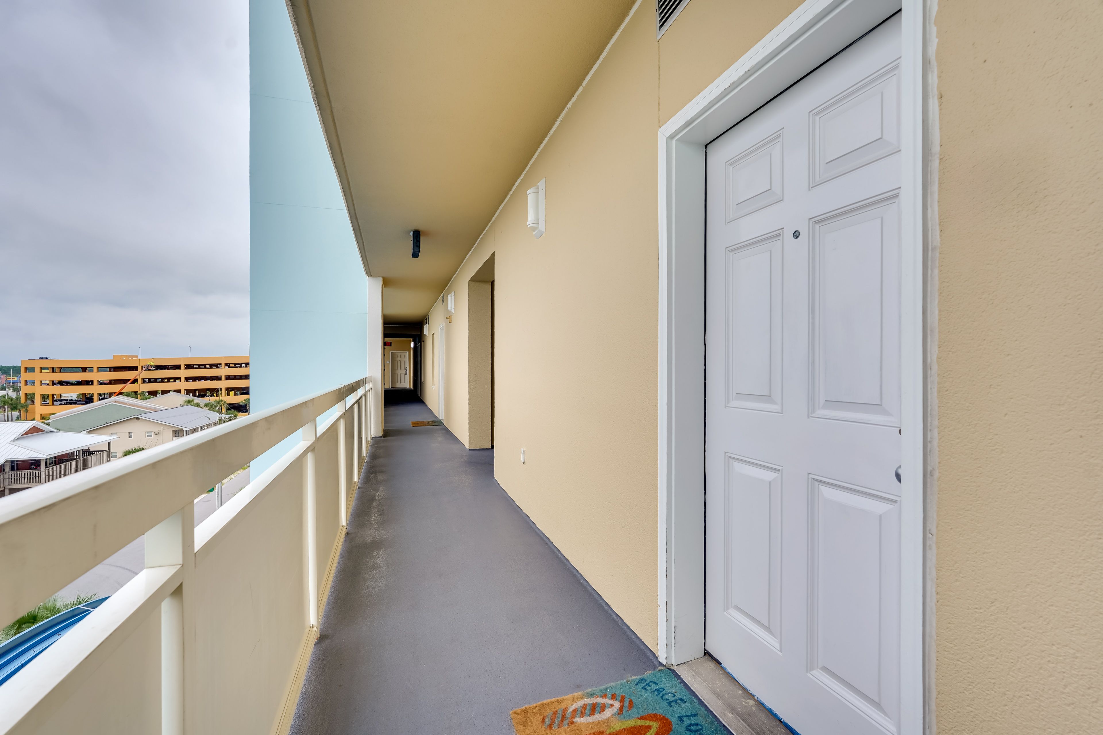 Condo Access | Parking | Community Parking Garage (1 Vehicle)