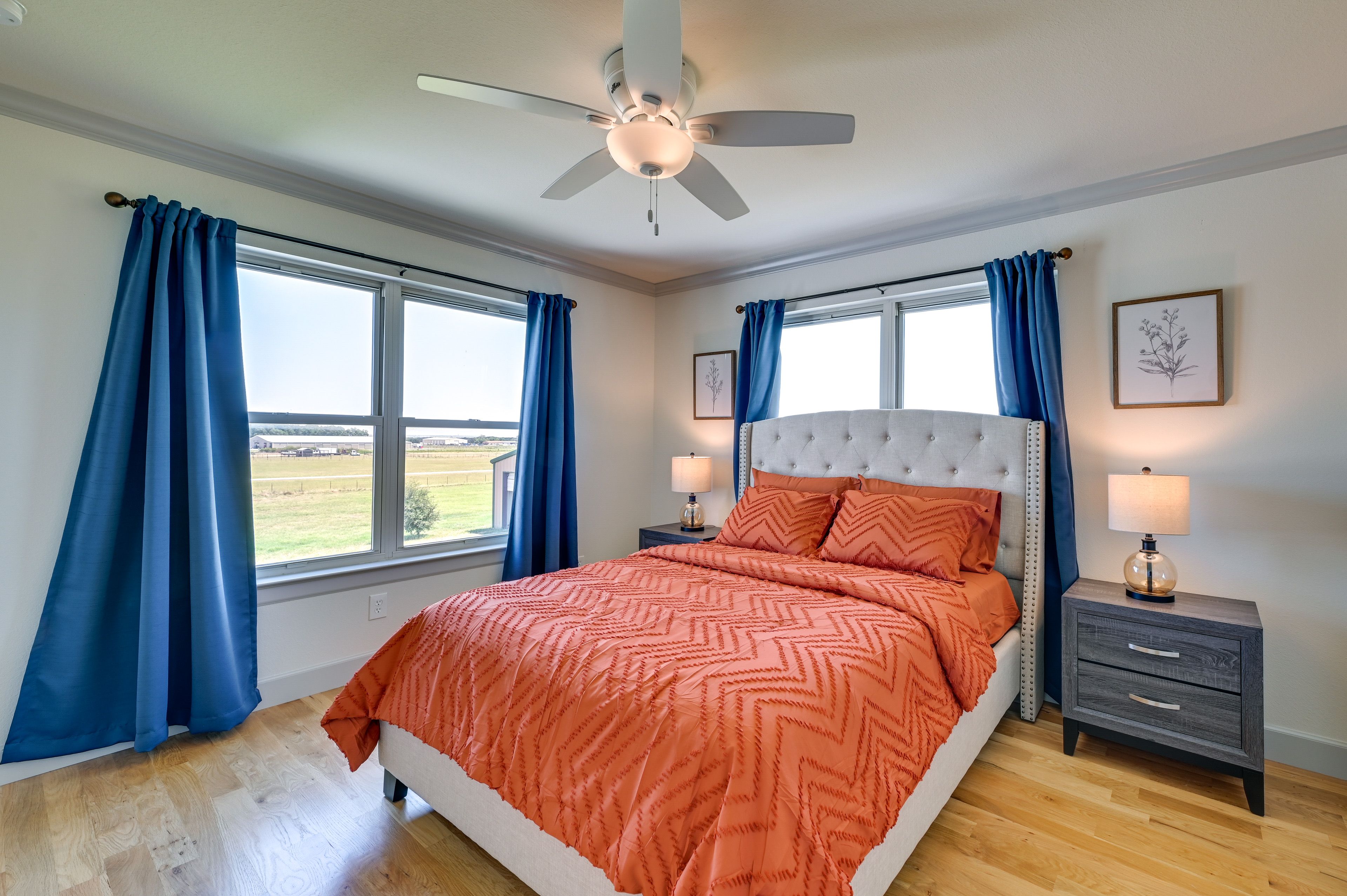 Bedroom 4 | Queen Bed