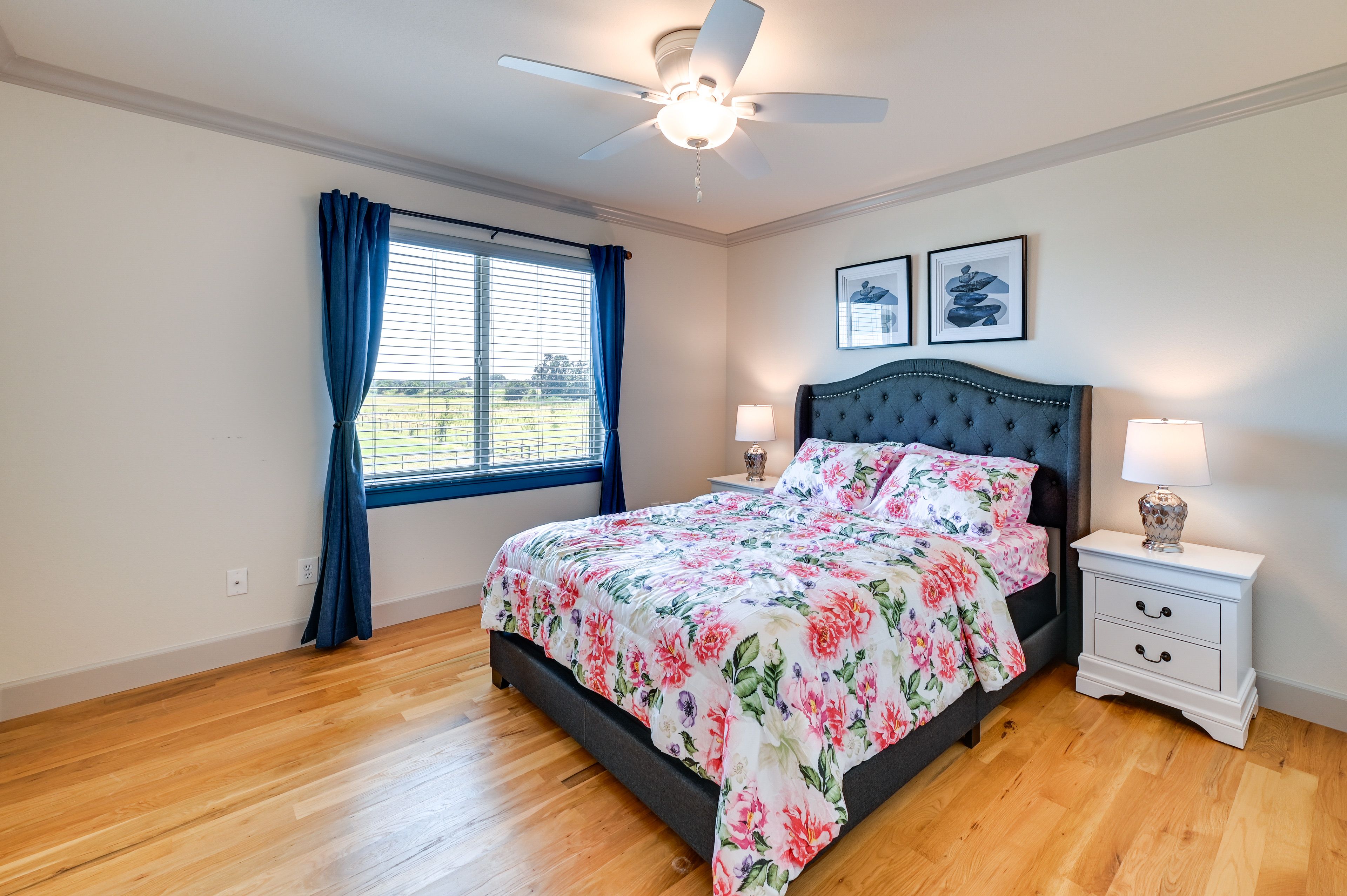 Bedroom 3 | Queen Bed