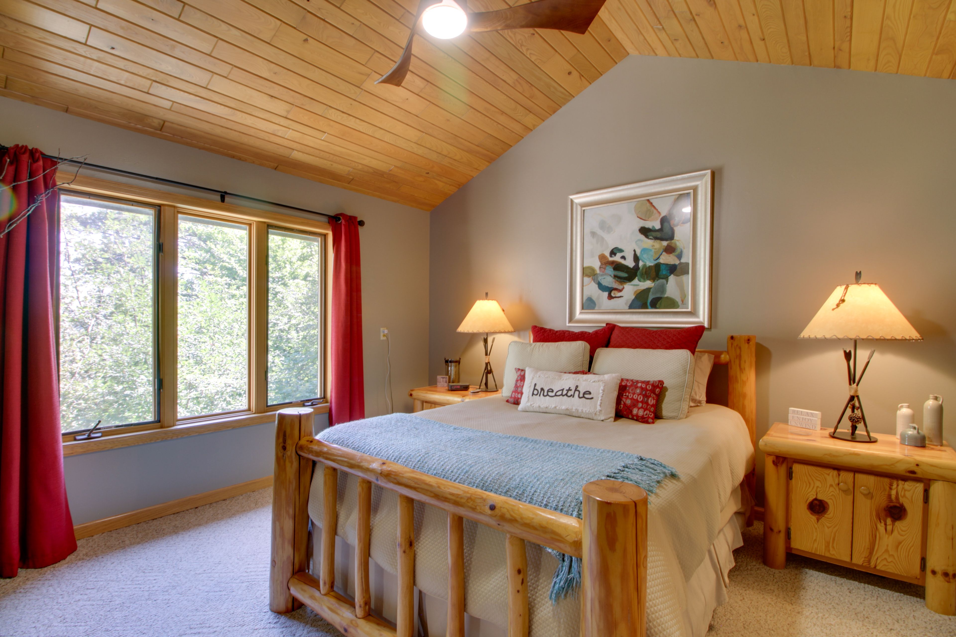 Bedroom 1 | Queen Bed | En-Suite Bathroom