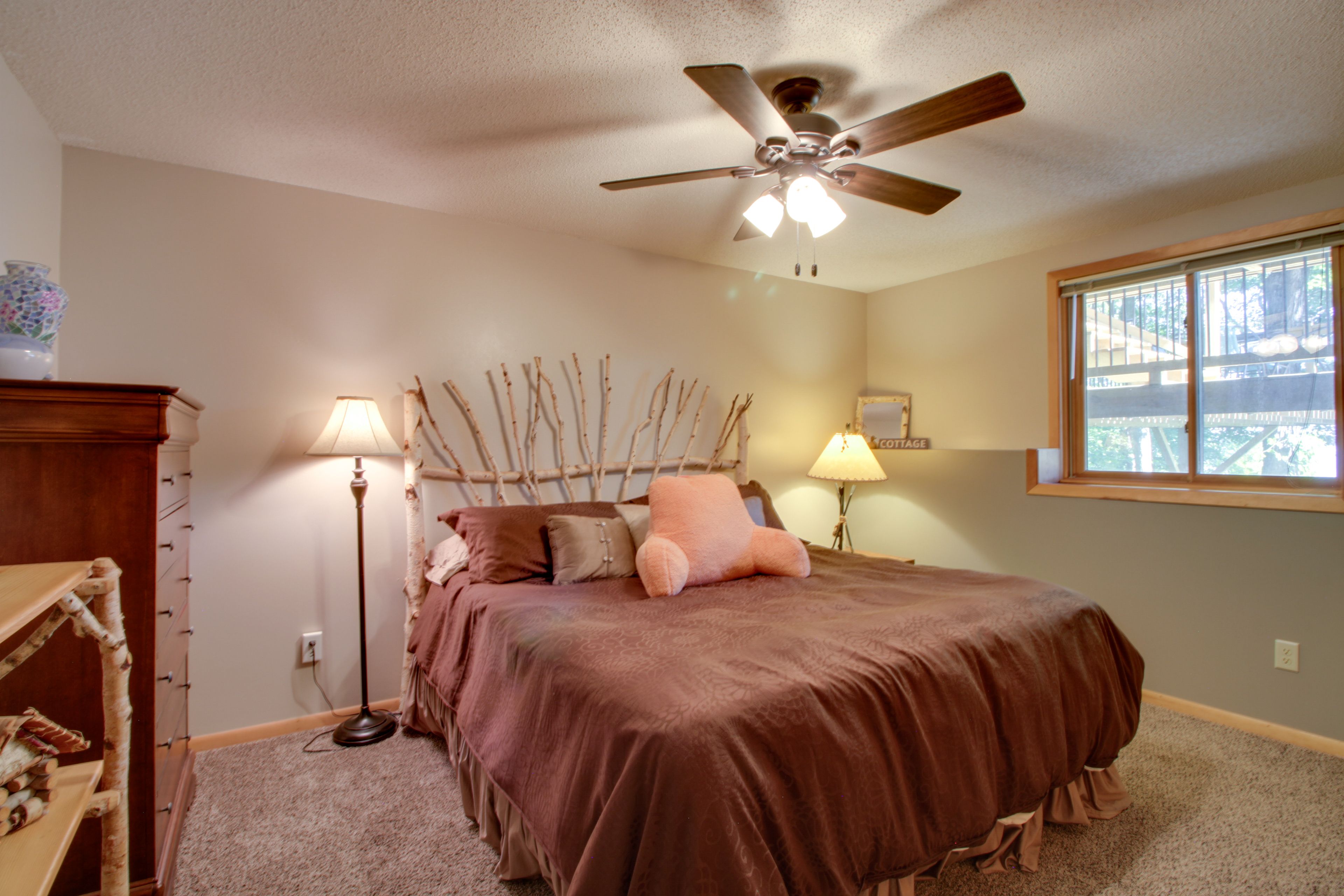 Bedroom 2 | King Bed