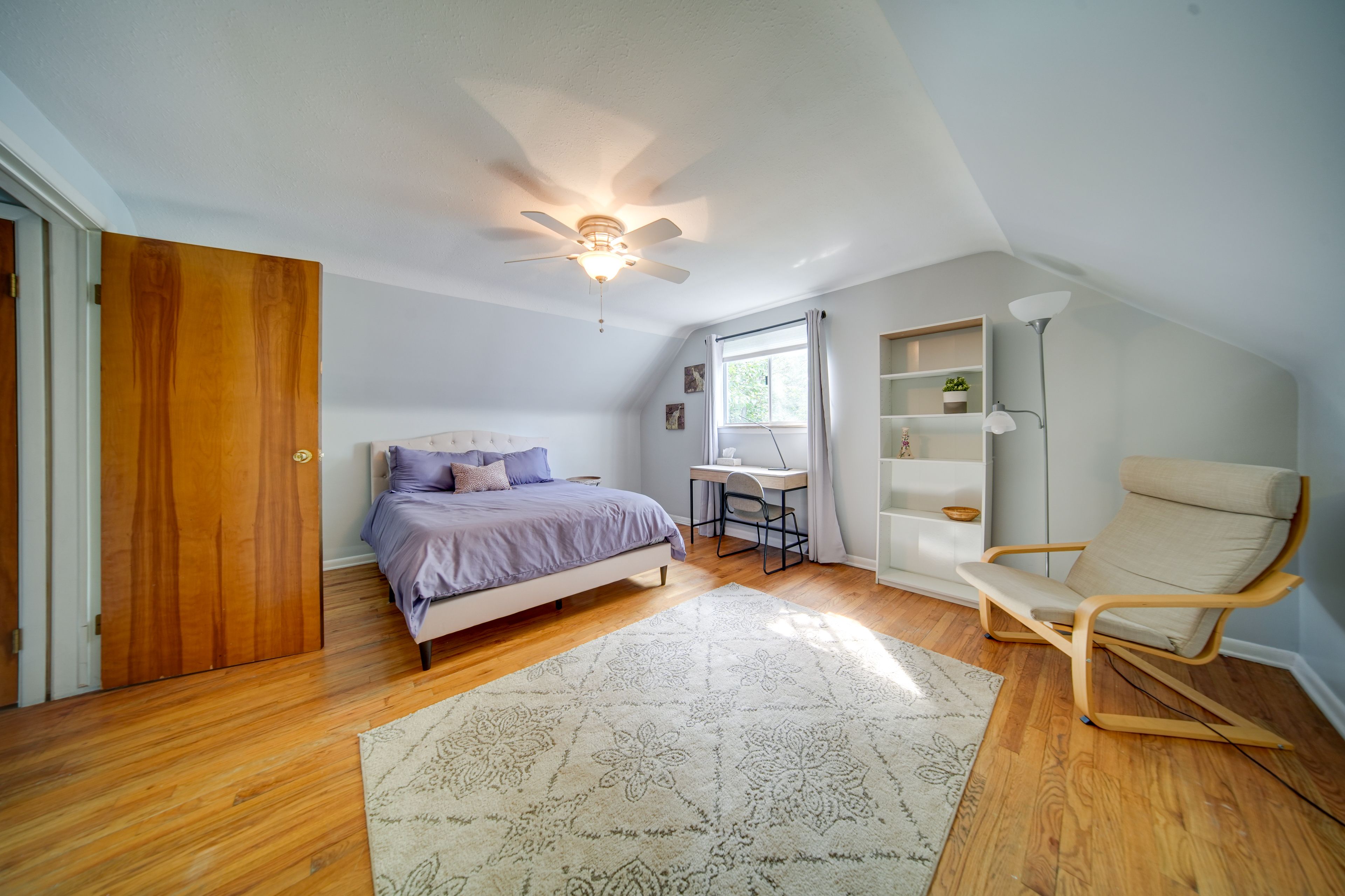 Bedroom 3 | Queen Bed | Desk Workspace | Upper Level