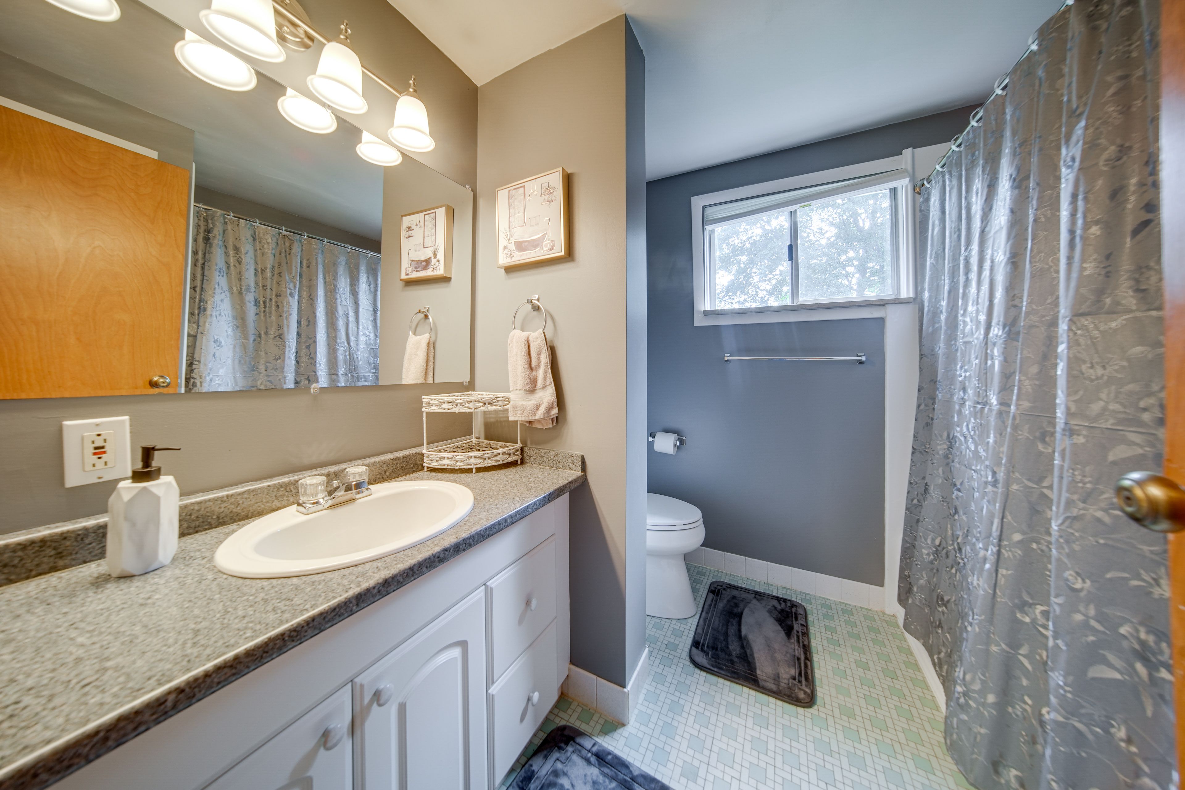 Full Bathroom | Iron & Board