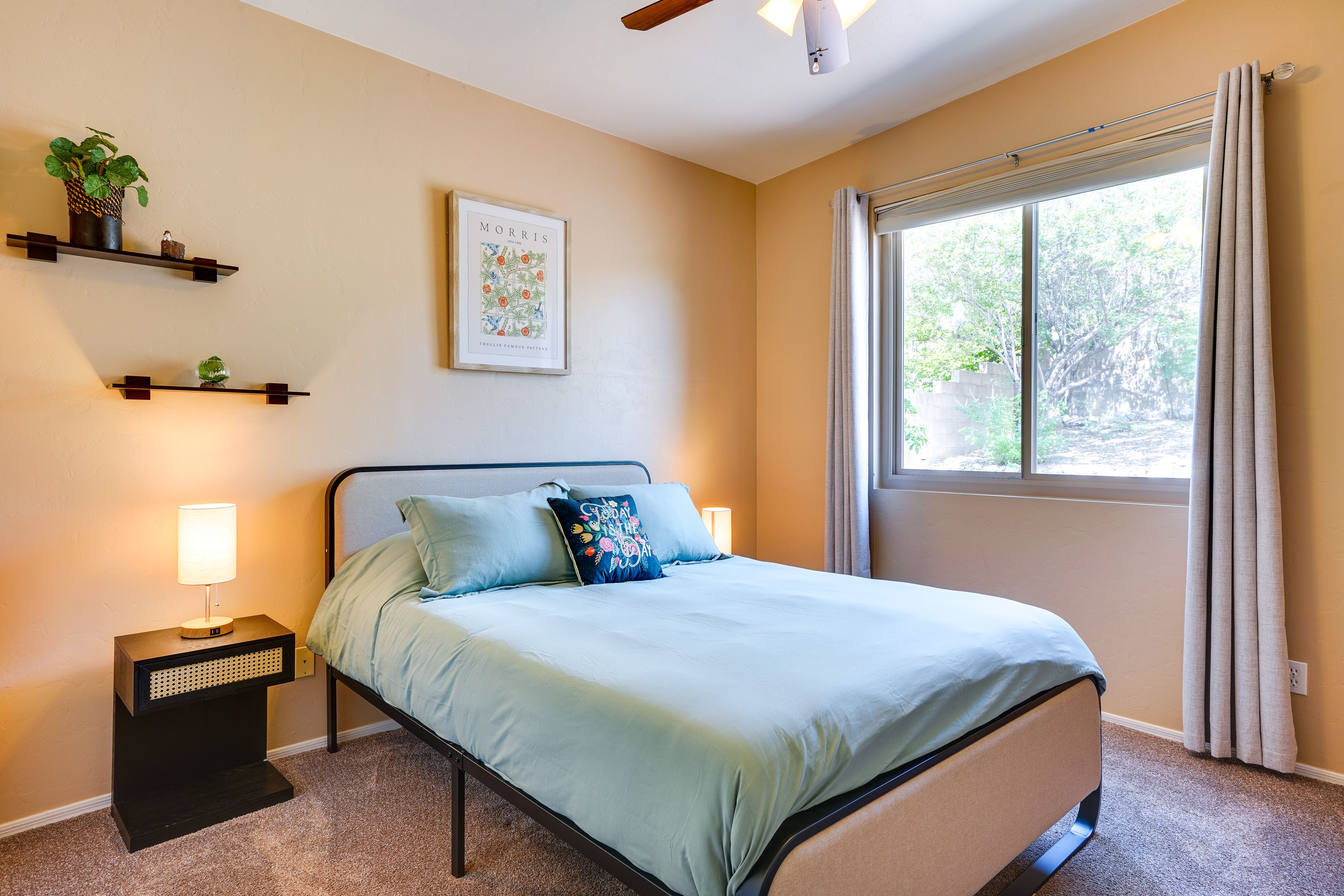Bedroom 2 | Queen Bed