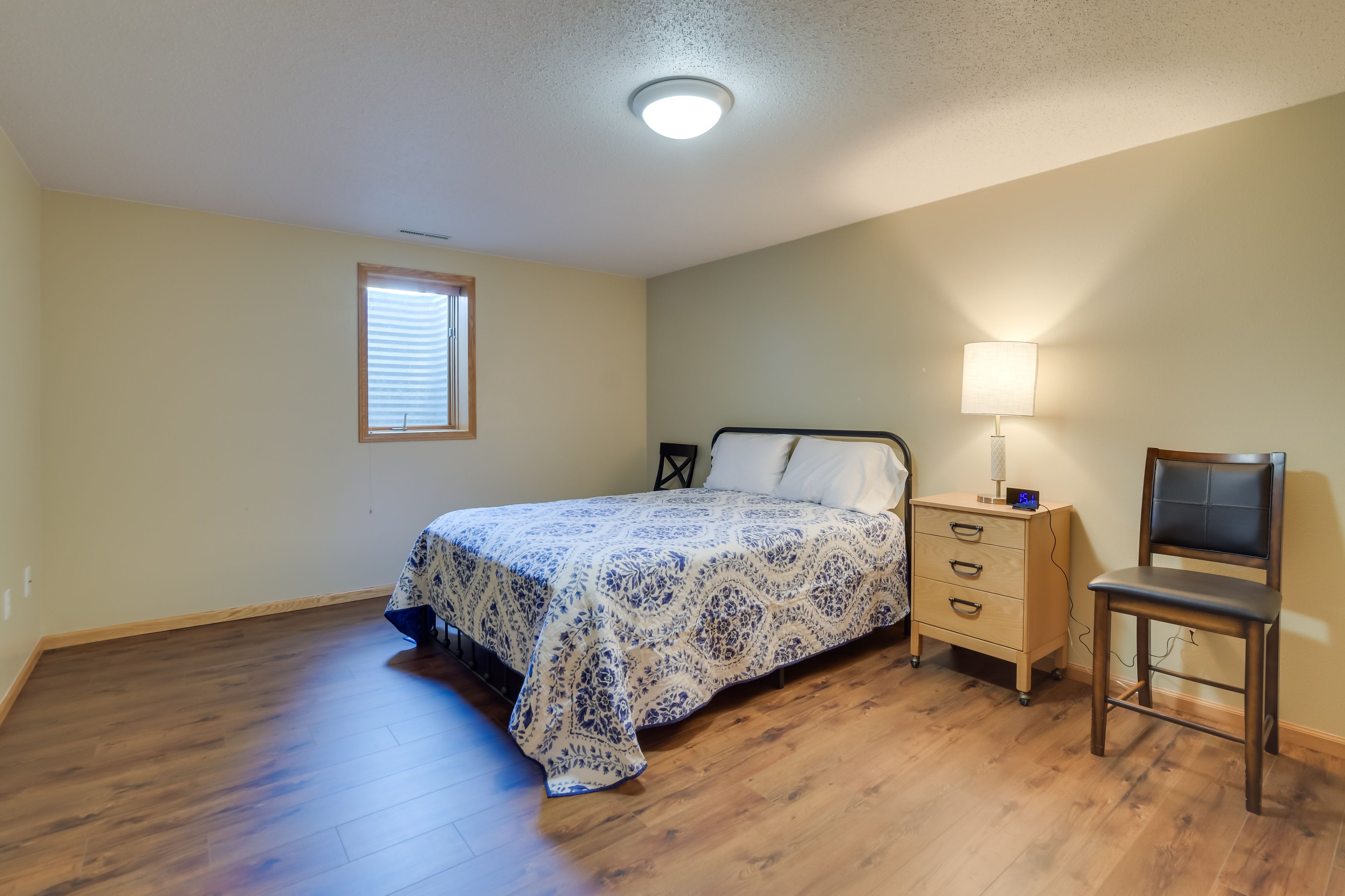 Bedroom 3 | Queen Bed | Basement Level