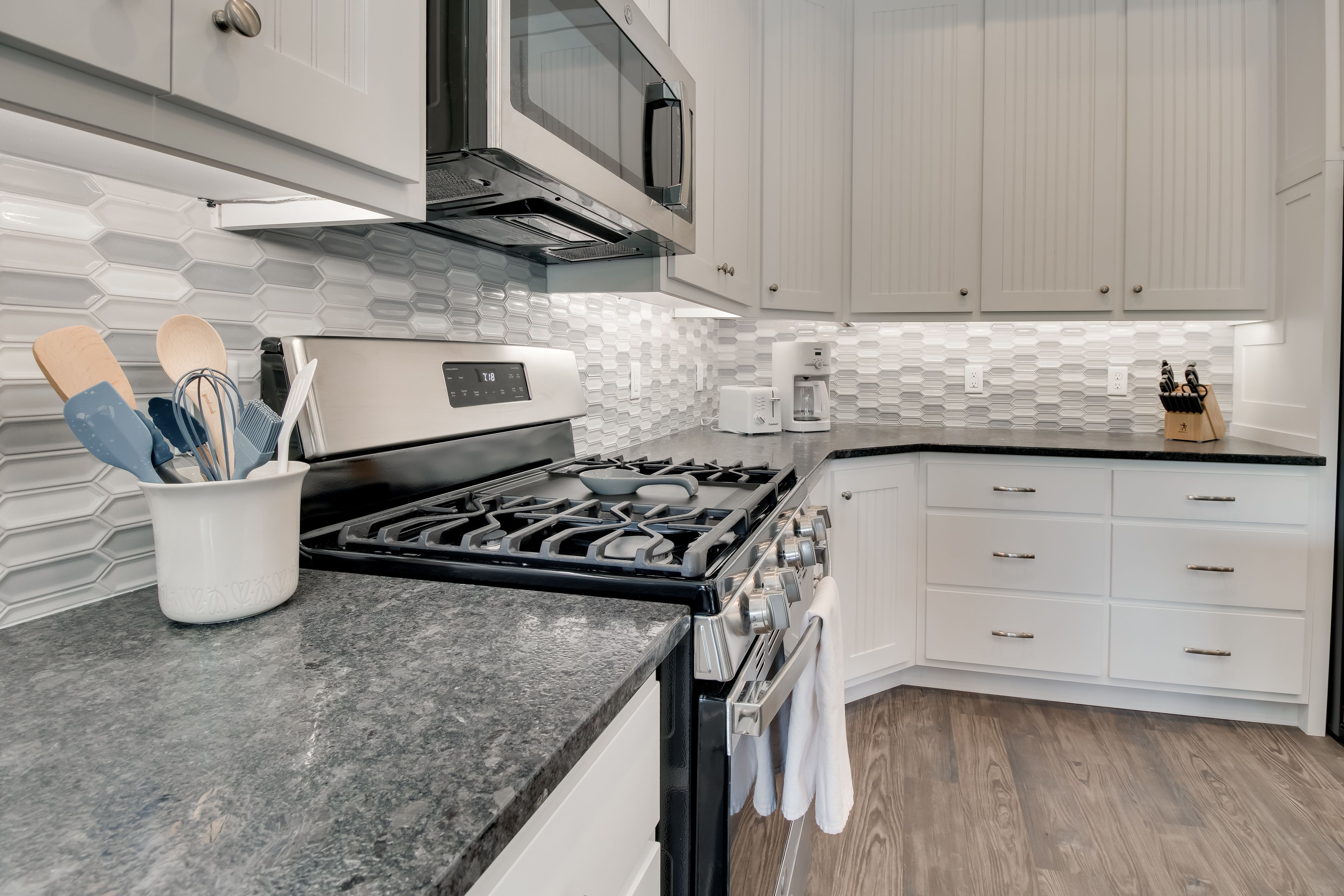 Kitchen | Coffee Pot | Toaster | Blender