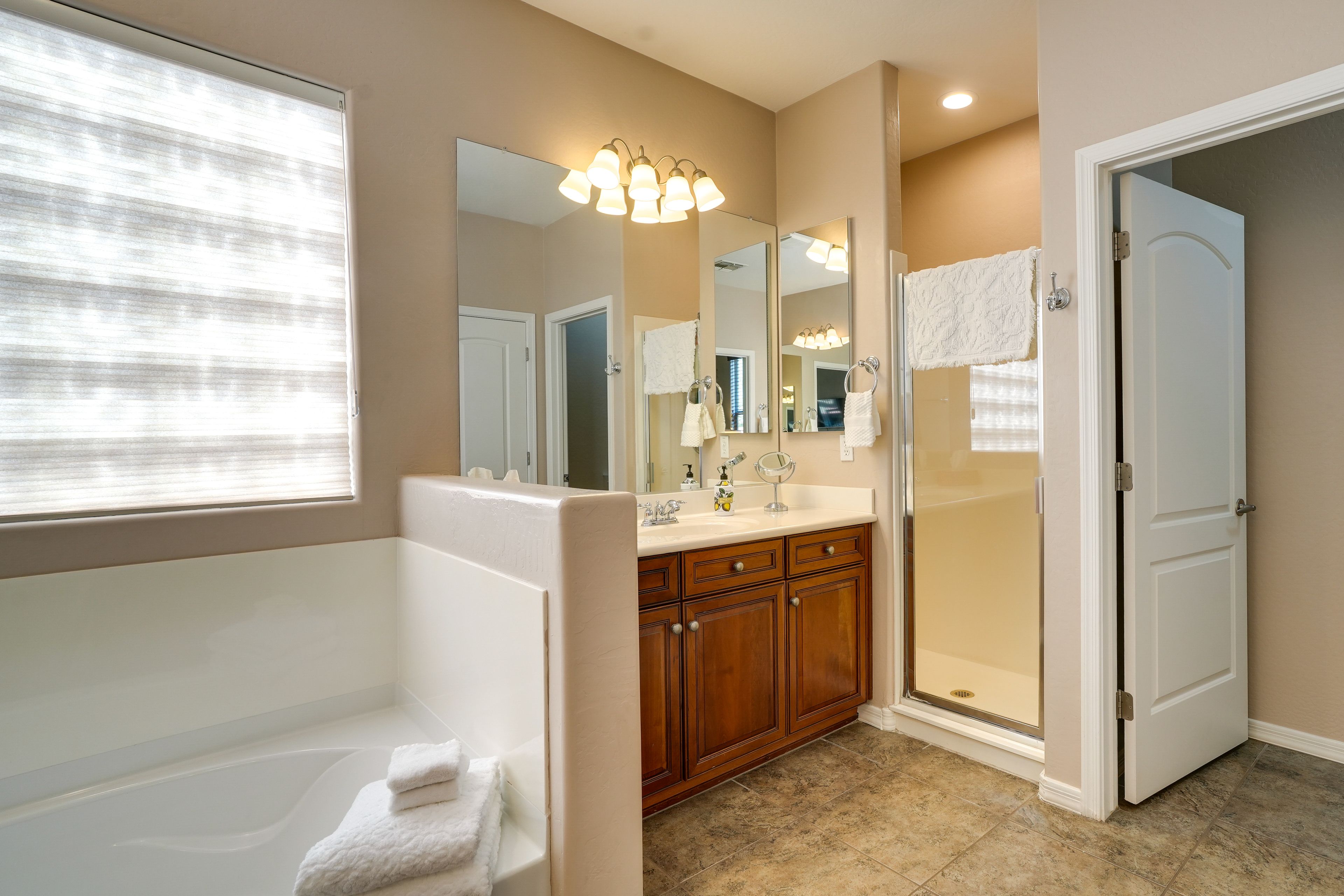 En-Suite Bathroom | Access via Bedroom 1 | Complimentary Toiletries | Hair Dryer